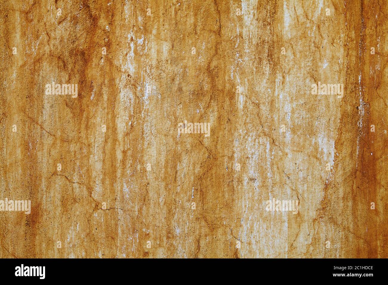 Textura de pared de concreto abstracto con grietas, arañazos y marcas de  óxido de agua seca, imagen de fondo para el diseño Fotografía de stock -  Alamy