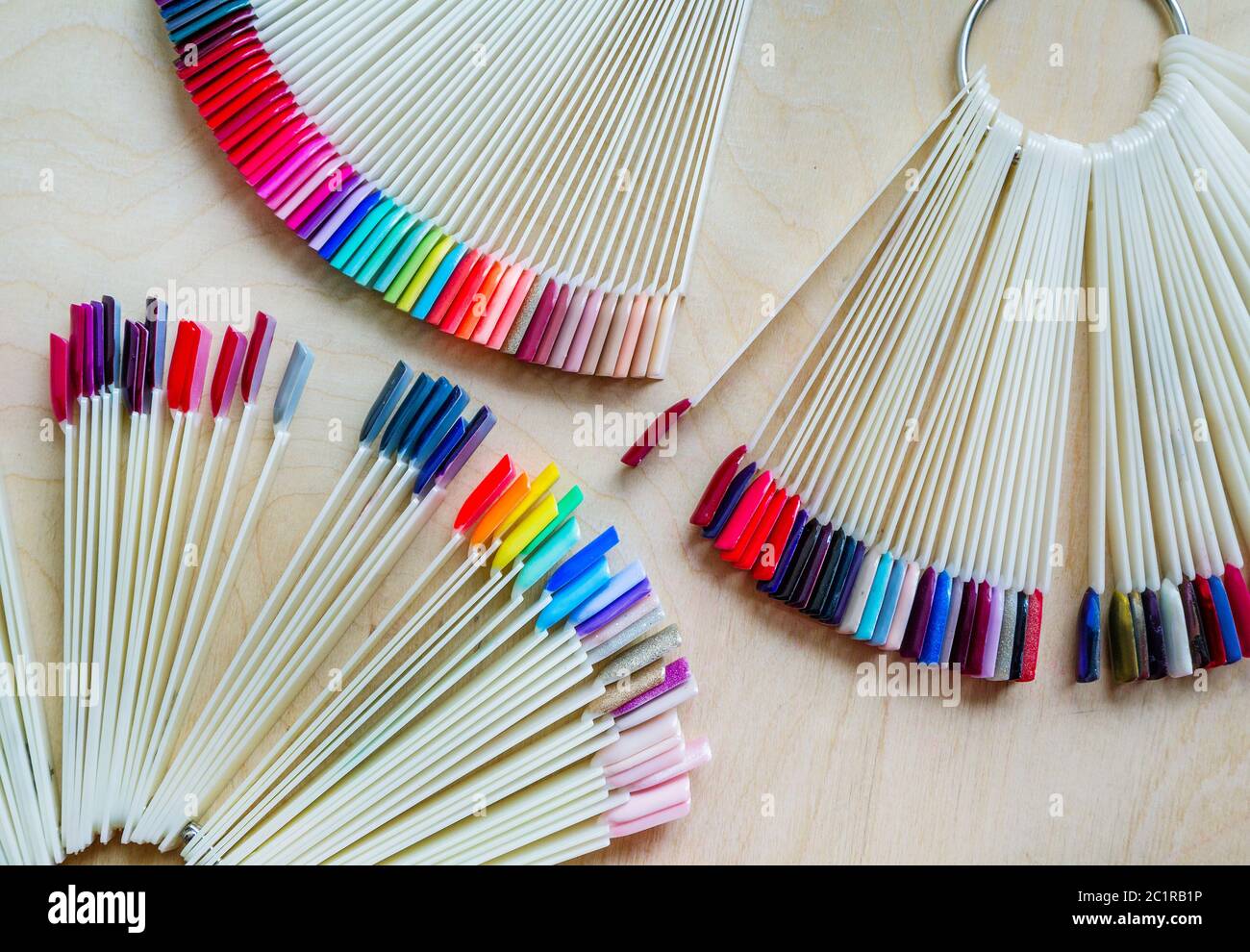 coloridas paletas para uñas y manicura Foto de stock