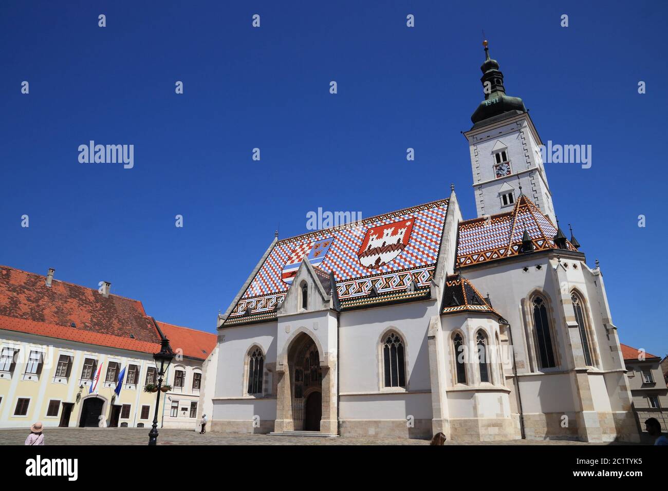 La ciudad de Zagreb en Croacia. La Iglesia de San Marcos (Crkva sv. Marka). Foto de stock