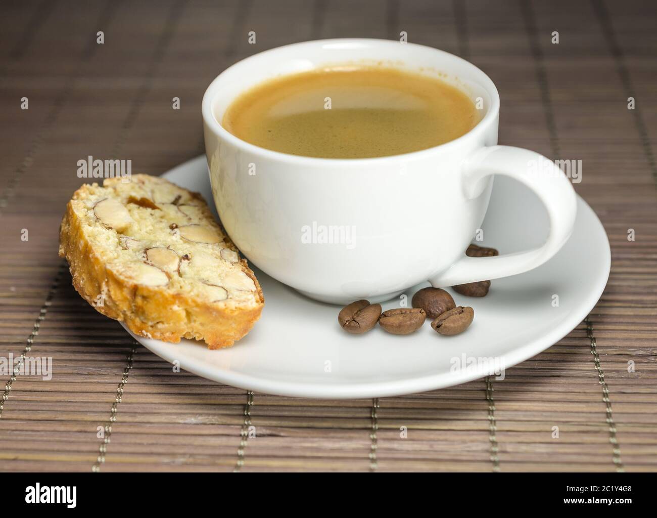 Taza de café y biscotti Foto de stock