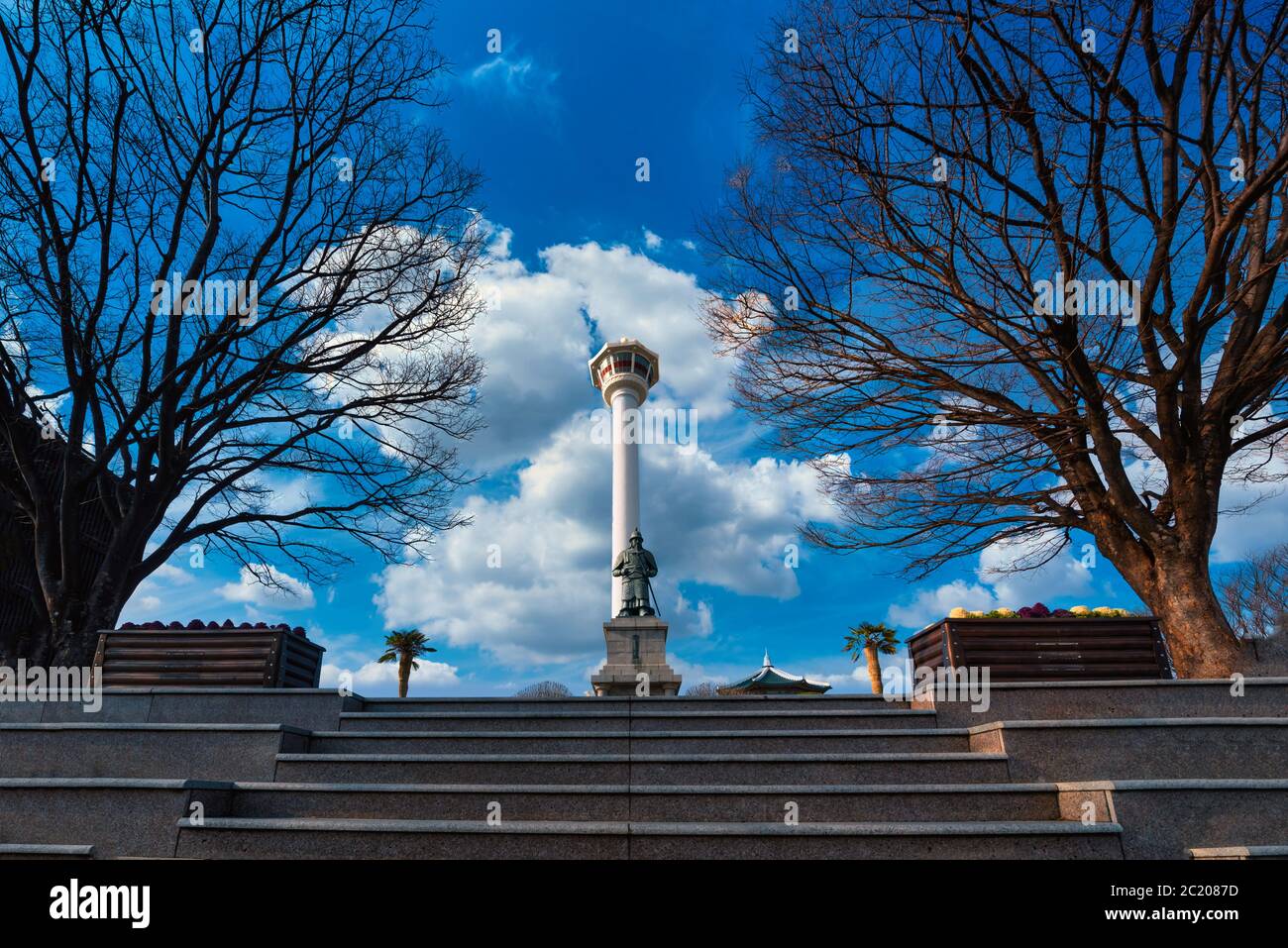 Busan city monument fotografías e imágenes de alta resolución - Alamy