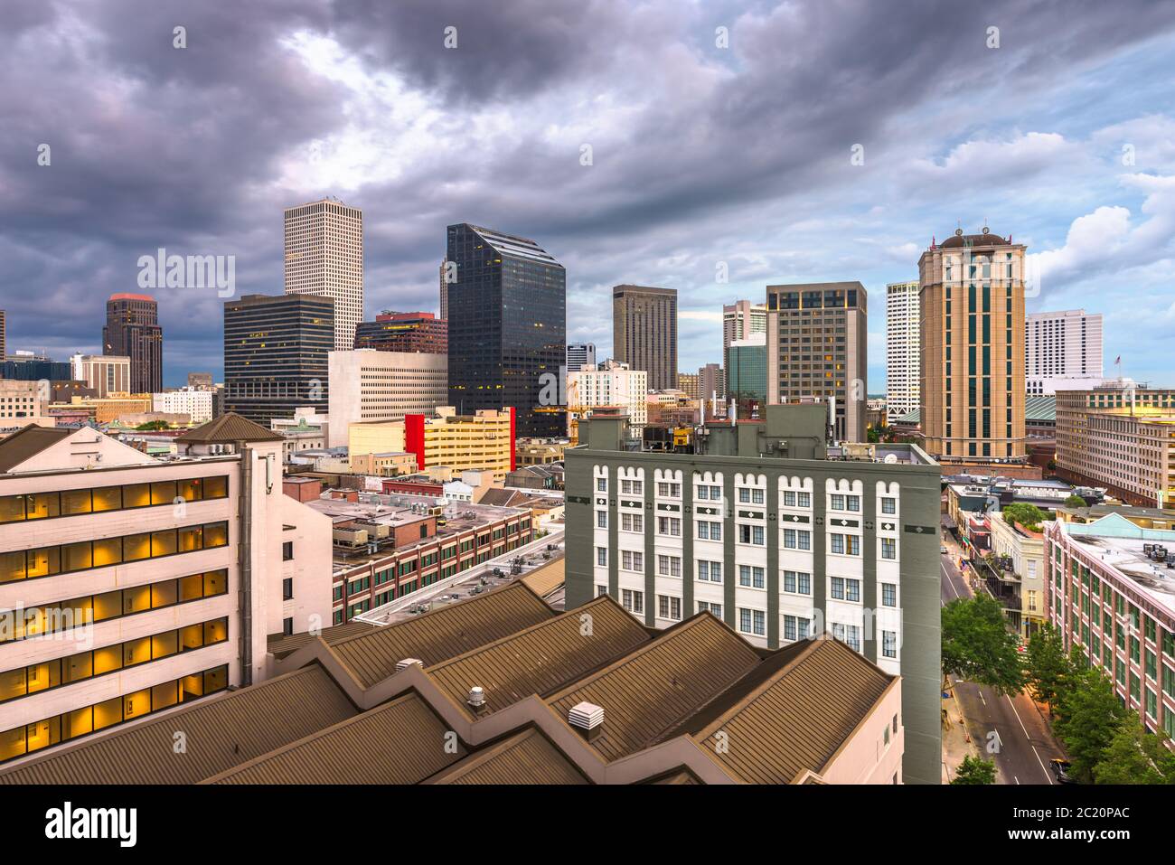 New Orleans, Louisiana, EE.UU. del distrito central de negocios el horizonte. Foto de stock