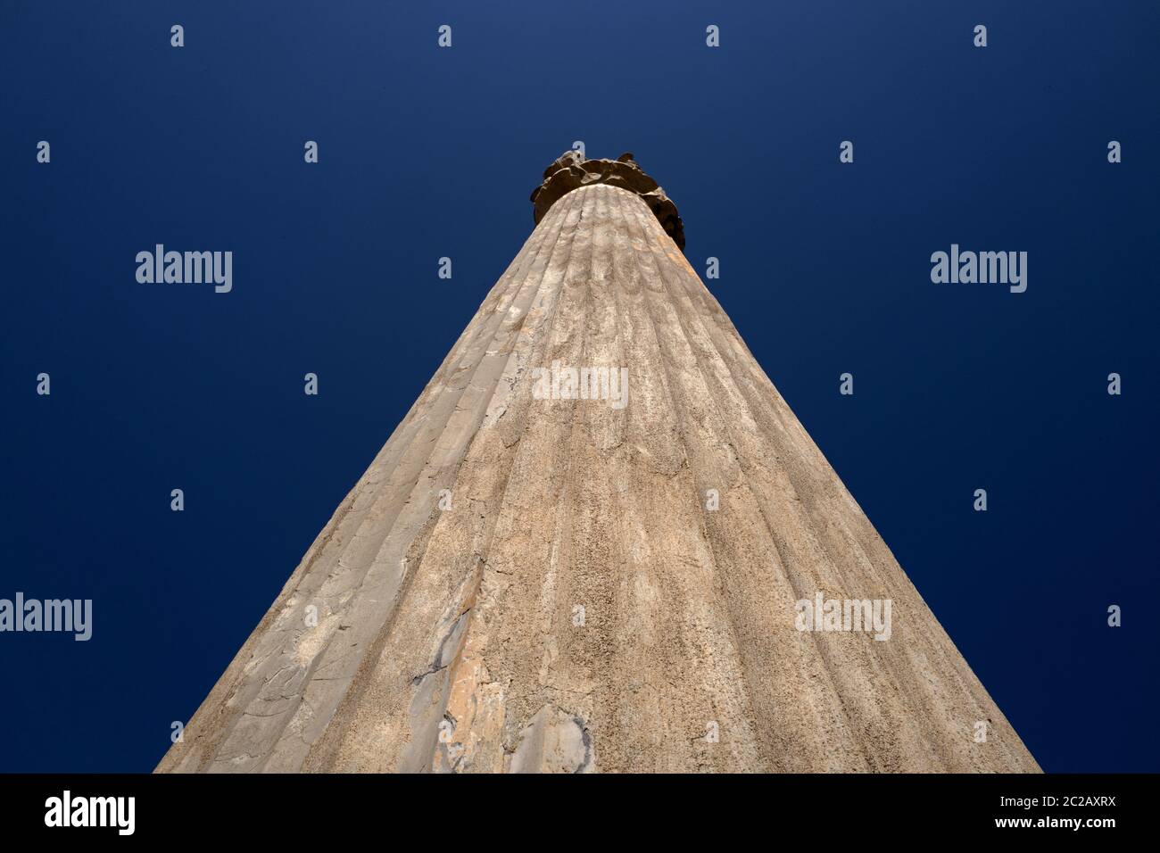 El sitio arqueológico de la antigua ciudad persa, Persépolis; un sitio declarado Patrimonio de la Humanidad por la UNESCO, cerca de Shiraz, en Irán. Foto de stock