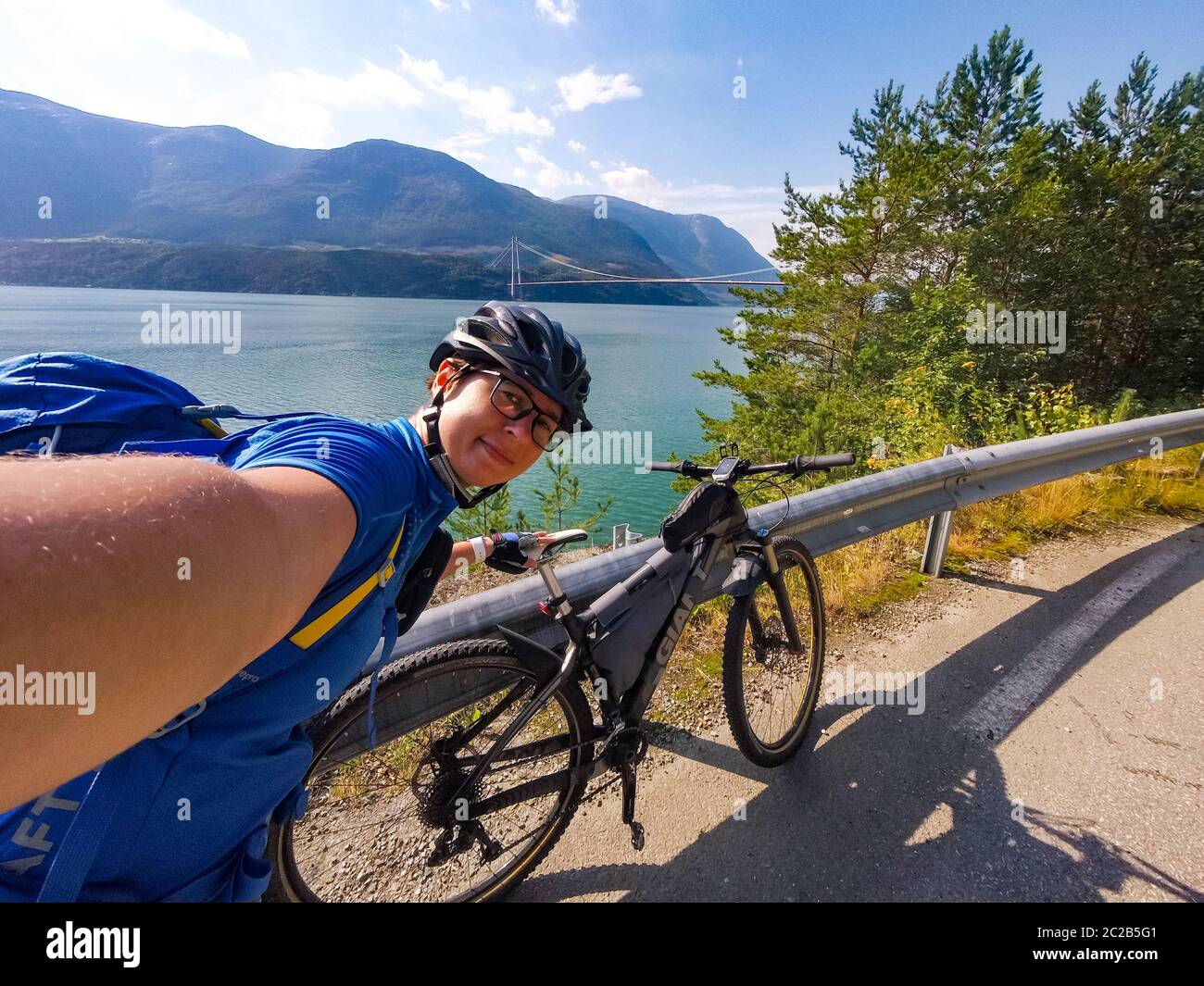 Bicicleta humana fotografías e imágenes de alta resolución - Alamy