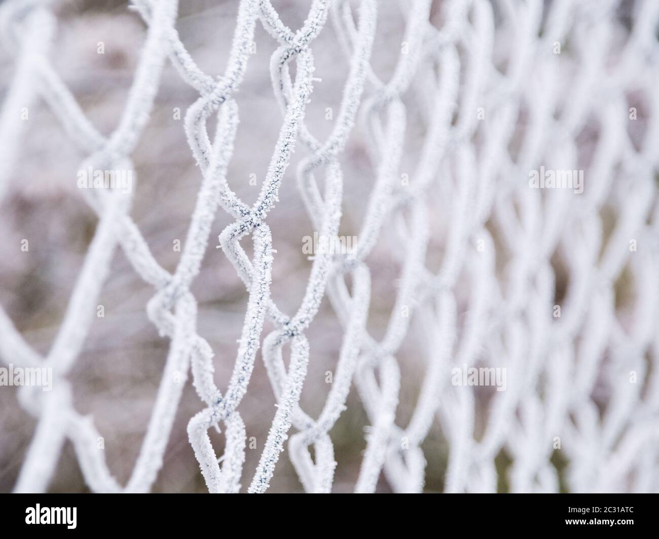 escarcha sobre una valla Foto de stock