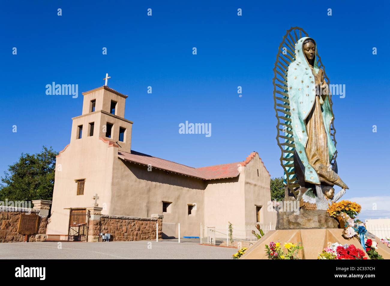 Iglesia Santuario de Guadalupe, Santa Fe, Nuevo México, Fotografía de stock - Alamy Iglesia Santuario de Guadalupe, Santa Fe, Nuevo México, Fotografía de stock - Alamy