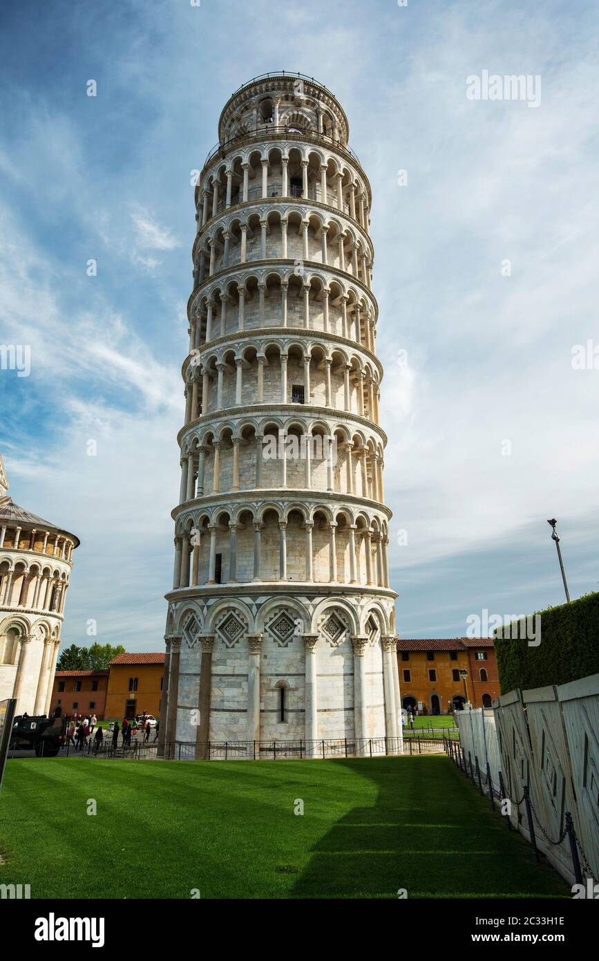 Torre inclinada de Pisa, Pisa, Toscana, Italia. La Torre inclinada de ...