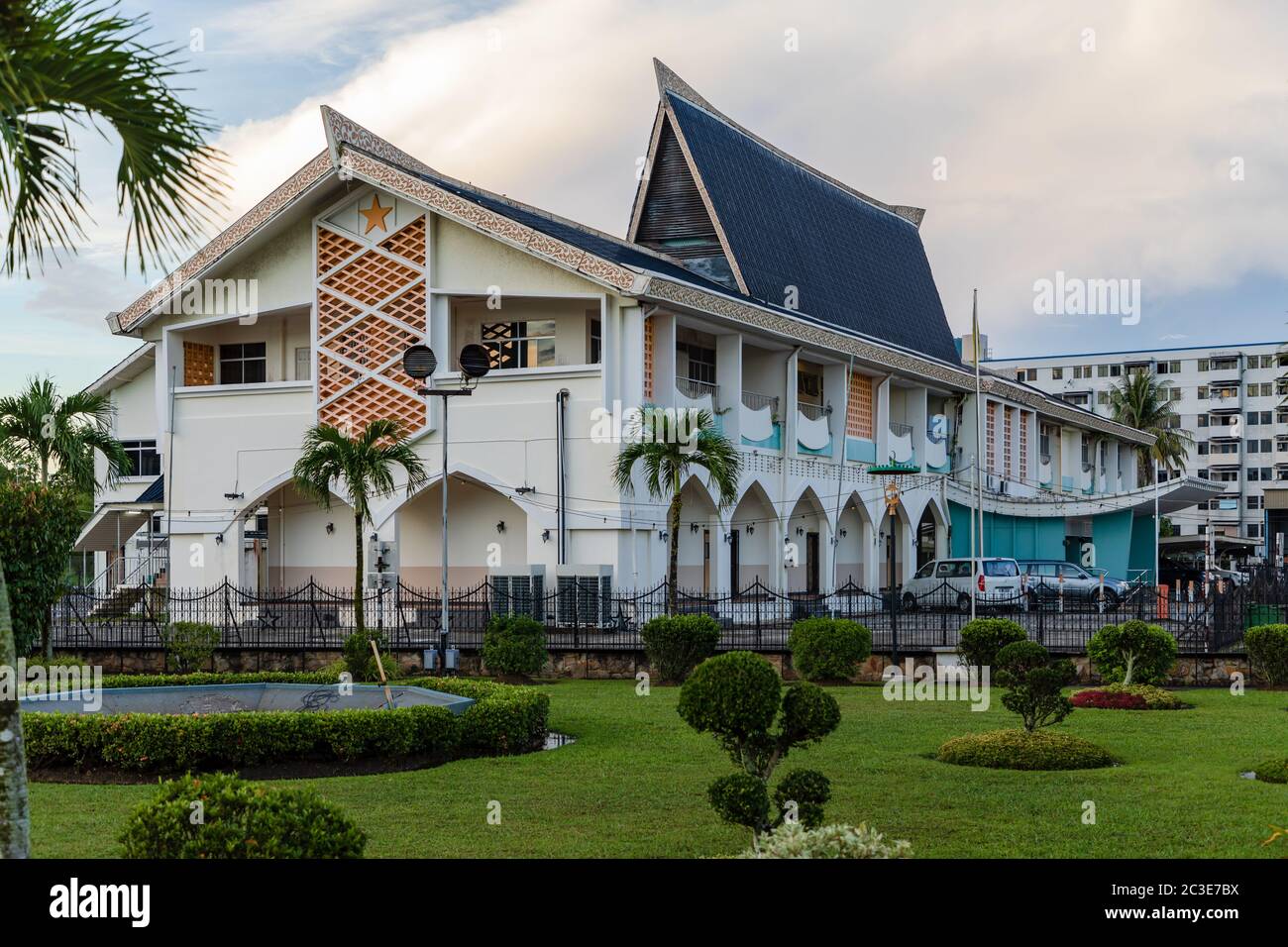 Departamento de Asuntos Islámicos en Bandar Seri Begawan, Brunei Darussalam (en malayo: Jabatan Hal Ehwal Syariah), también responsable de la ley sharia Foto de stock