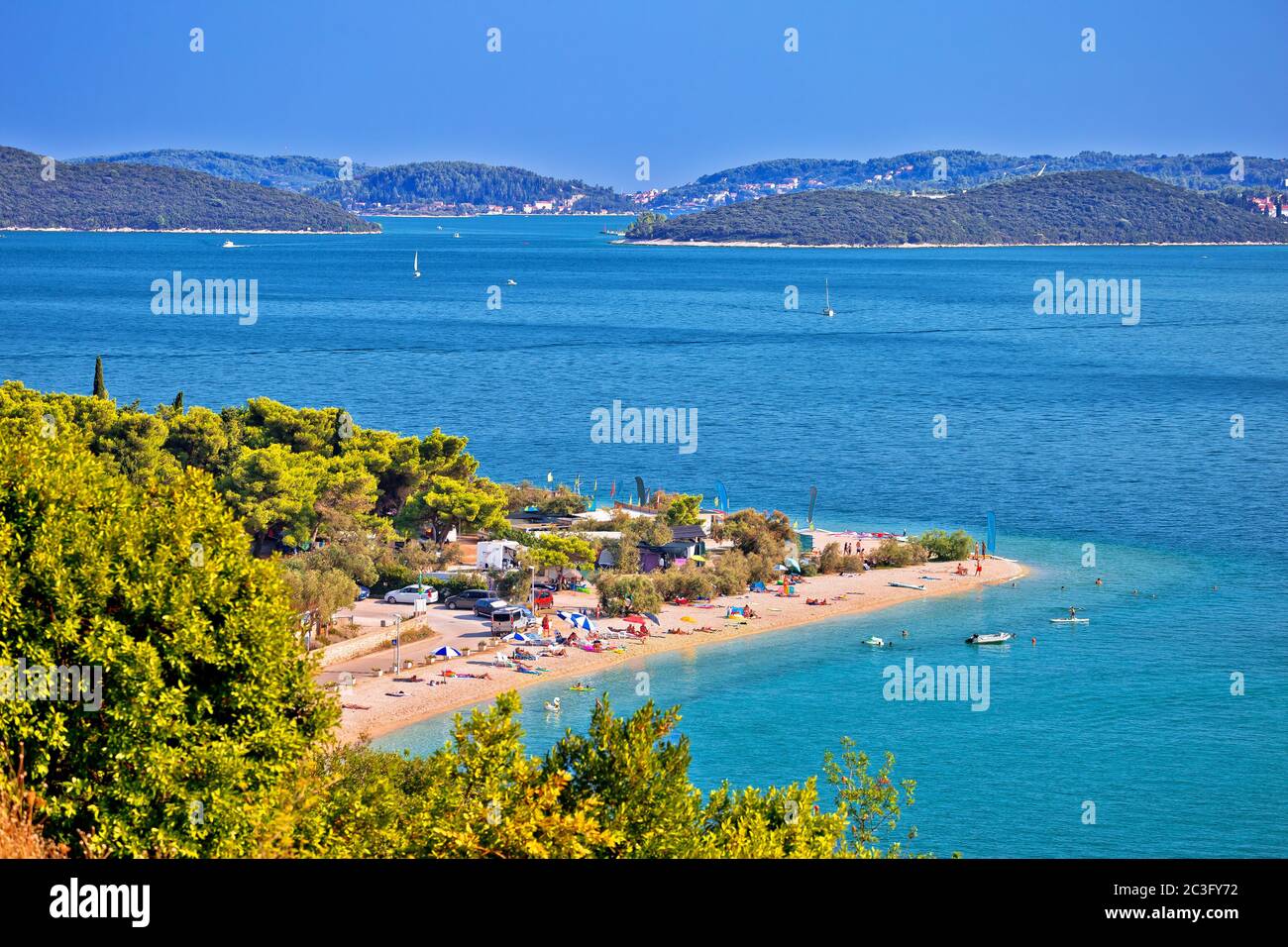 Playa de la península de Peljesac cerca de Orebic vista Foto de stock