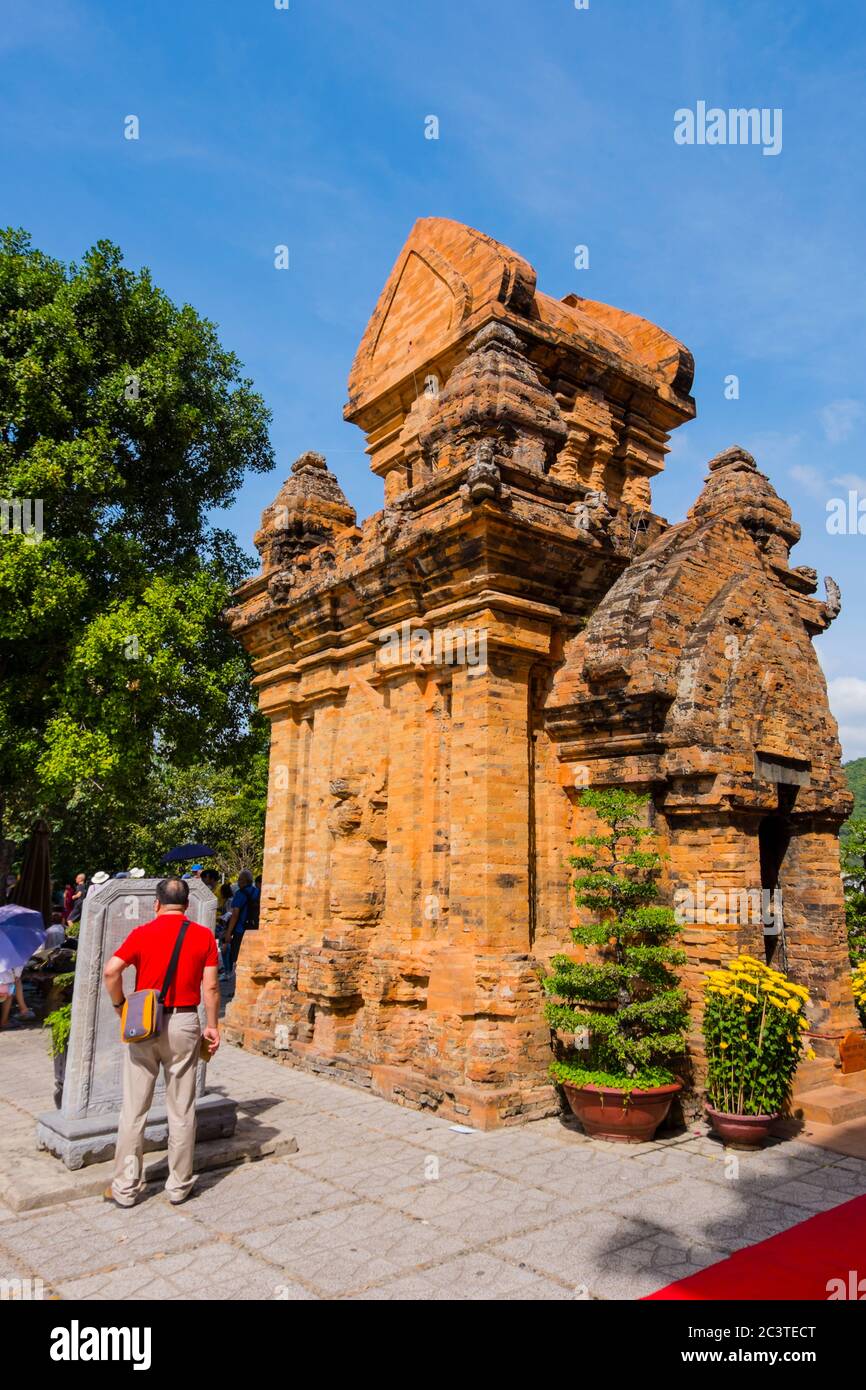 Thap Tay Bac, Torre Noroeste, Thap Po Nagar, Torres Po Nagar, distrito Vinh Tho, Nha Trang, Vietnam, Asia Foto de stock