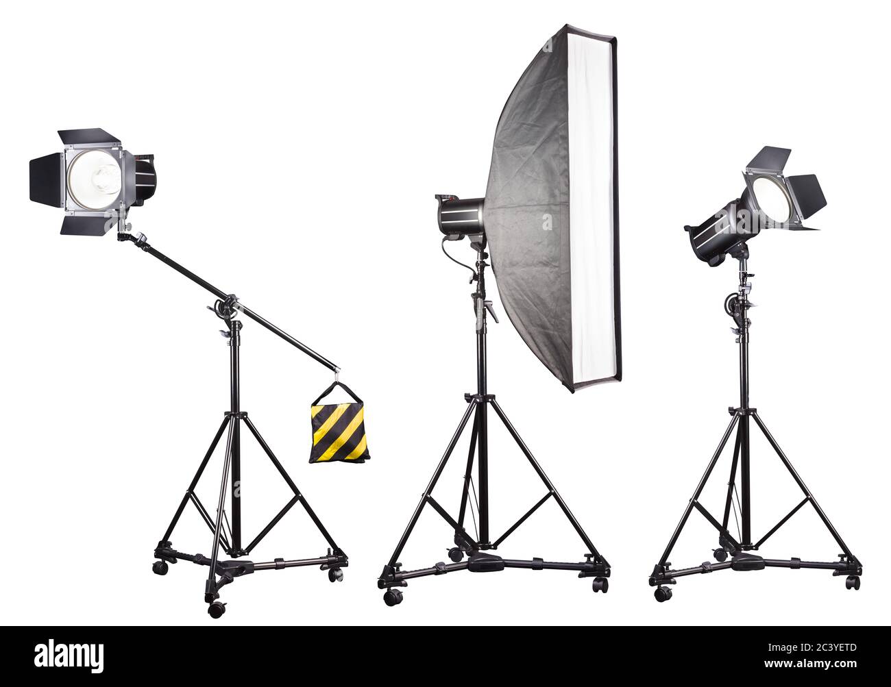 Iluminación de estudio fotográfico con flash y caja blanda aislados en el  blanco Fotografía de stock - Alamy