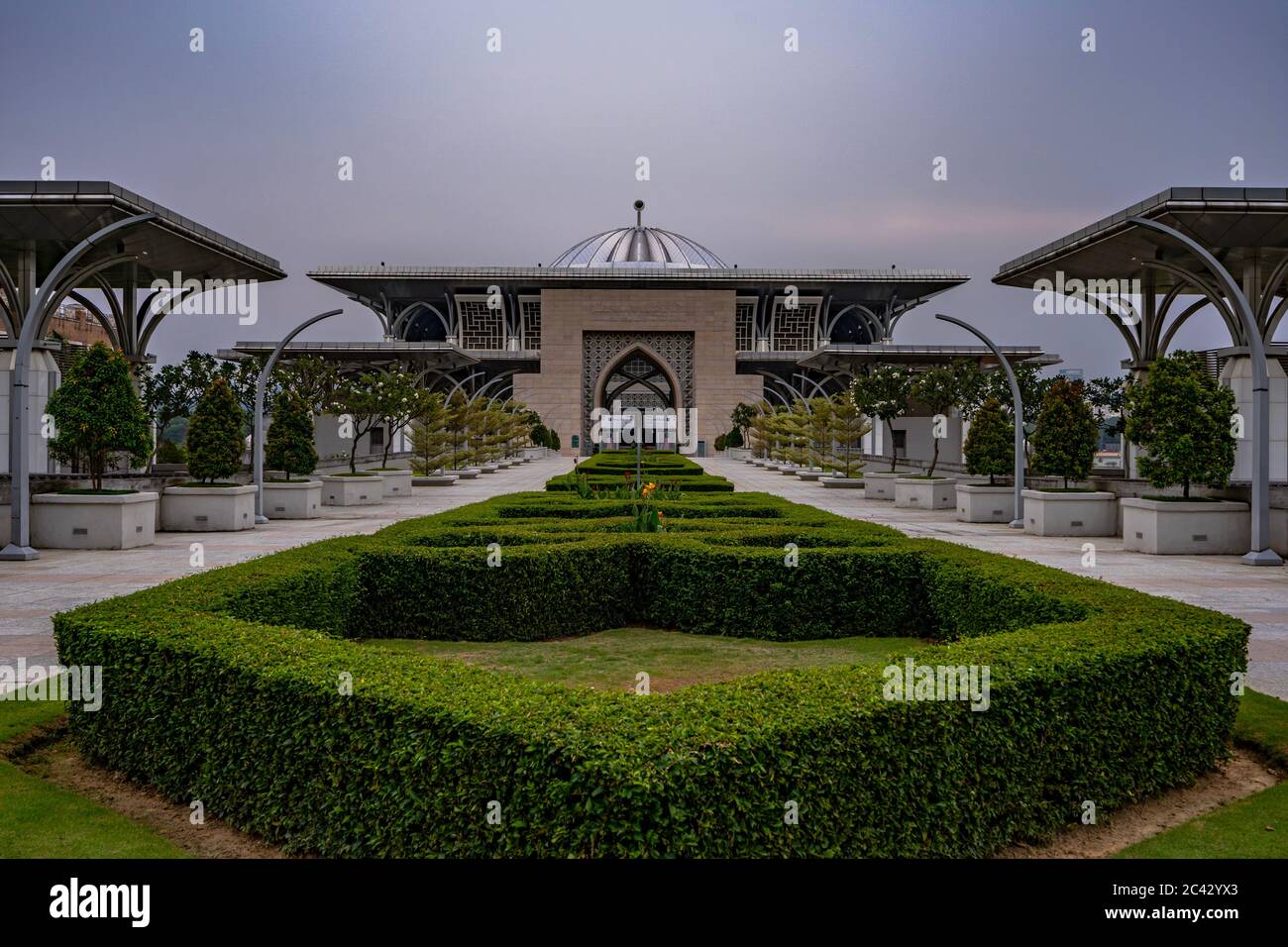 Vista De La Puesta De Sol En Masjid Tuanku Mizan Zainal Abidin Putrajaya Malasia Fotografia De Stock Alamy