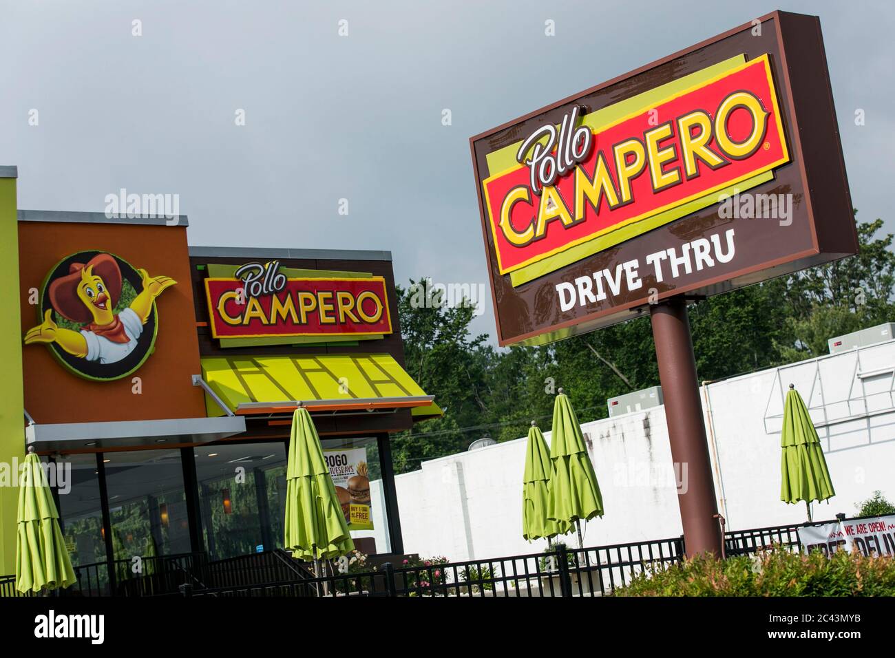 Pollo campero fotografías e imágenes de alta resolución - Alamy