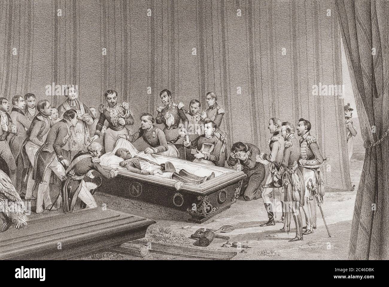 El cuerpo bien conservado de Napoleón reveló cuando su ataúd fue abierto en Santa Elena en 1840 antes de que sus restos fueran devueltos a Francia. Había muerto 19 años antes, el 5 de mayo de 1821. Después de una obra de mediados del siglo XIX de Victor Adam. Foto de stock