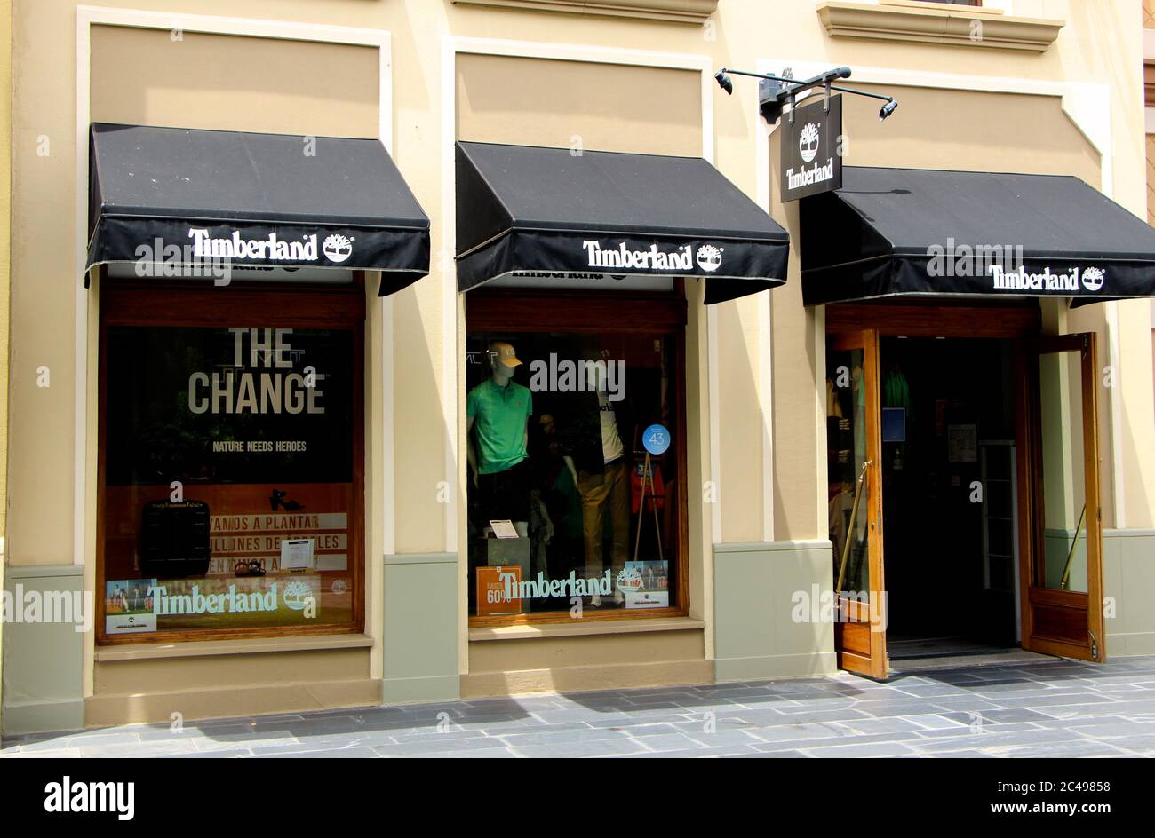 Tienda Timberland en las Rozas outlet shopping Madrid España Fotografía de  stock - Alamy