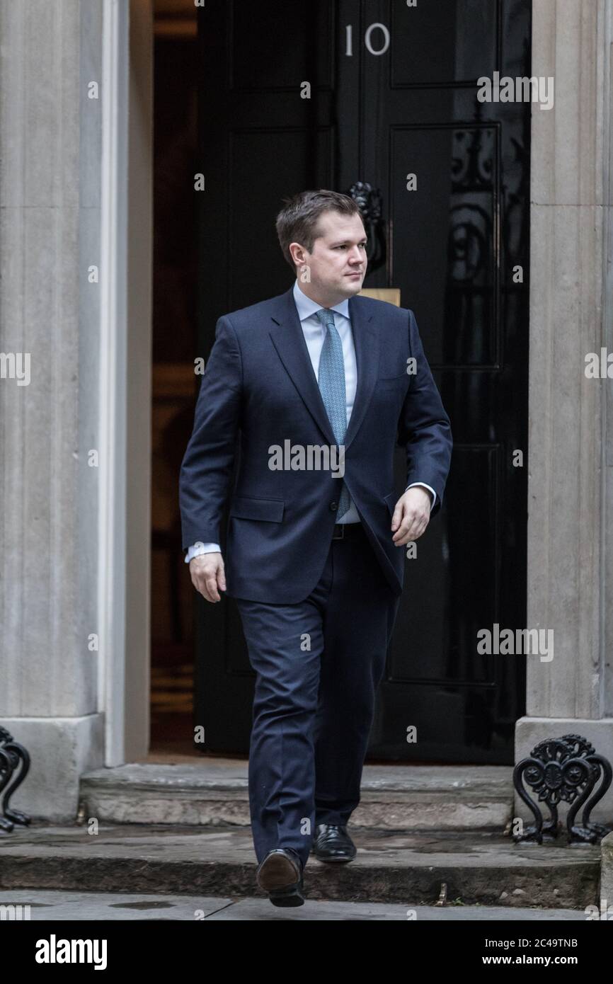 Robert Jenrick MP, Secretario de Estado de Vivienda, Comunidades y Gobierno local, político del Partido Conservador Británico, 10 Downing Street, Londres Foto de stock