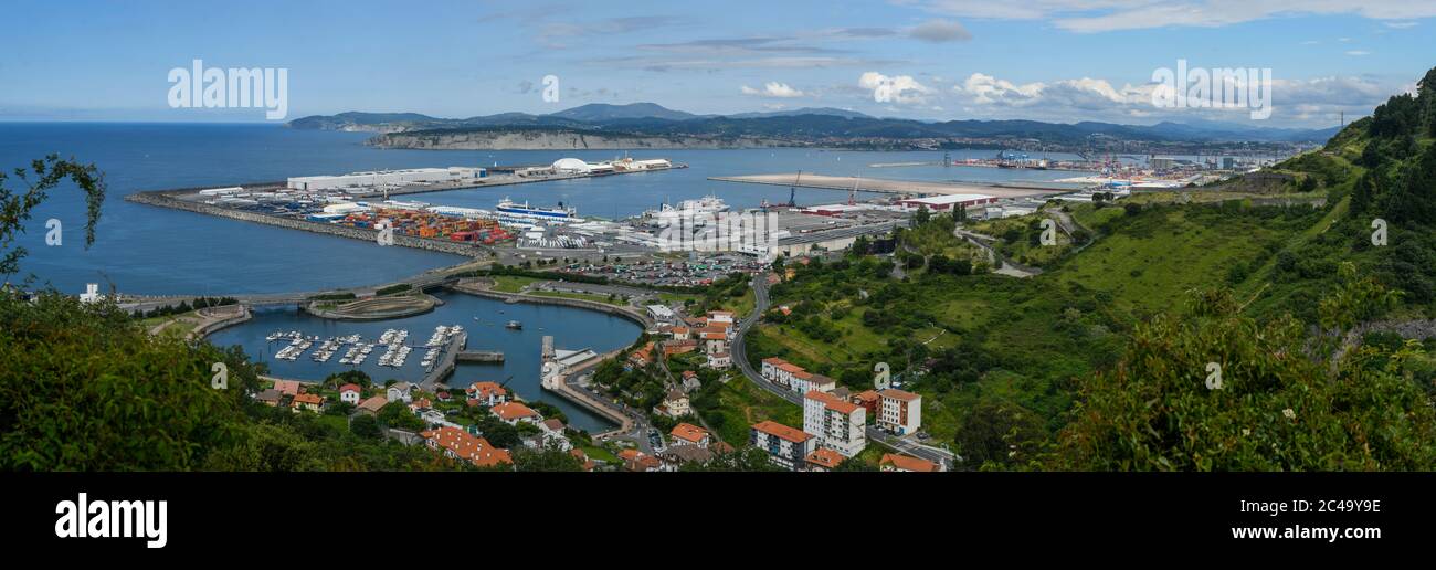 Descripción del puerto de Bilbao desde Punta Lucero Foto de stock