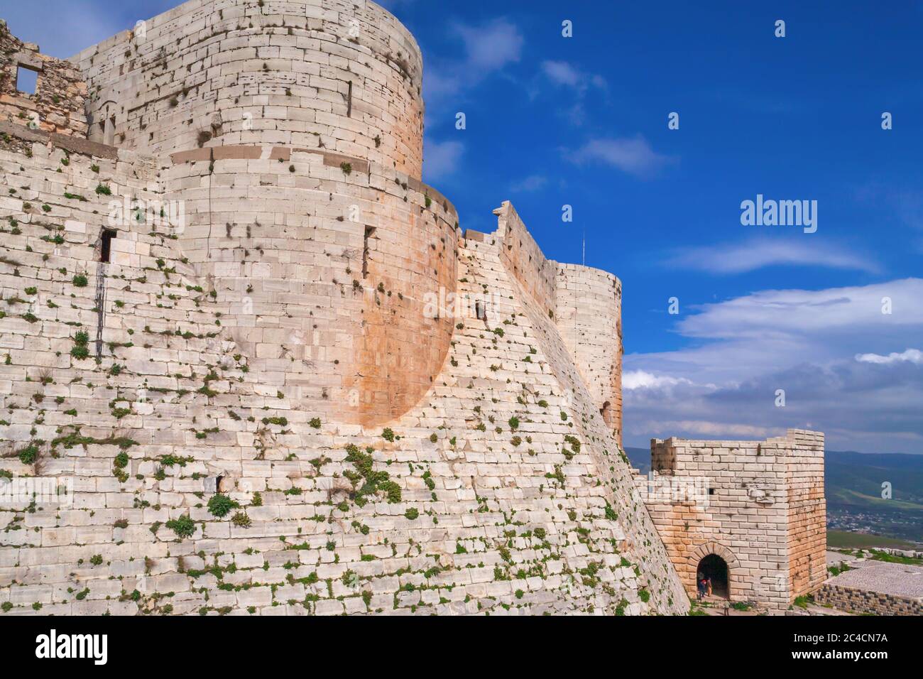 Crusaders castillo Krak des Chevaliers, Castillo de los Caballeros, Qalaat al Hosn, (1140-1260), Siria Foto de stock