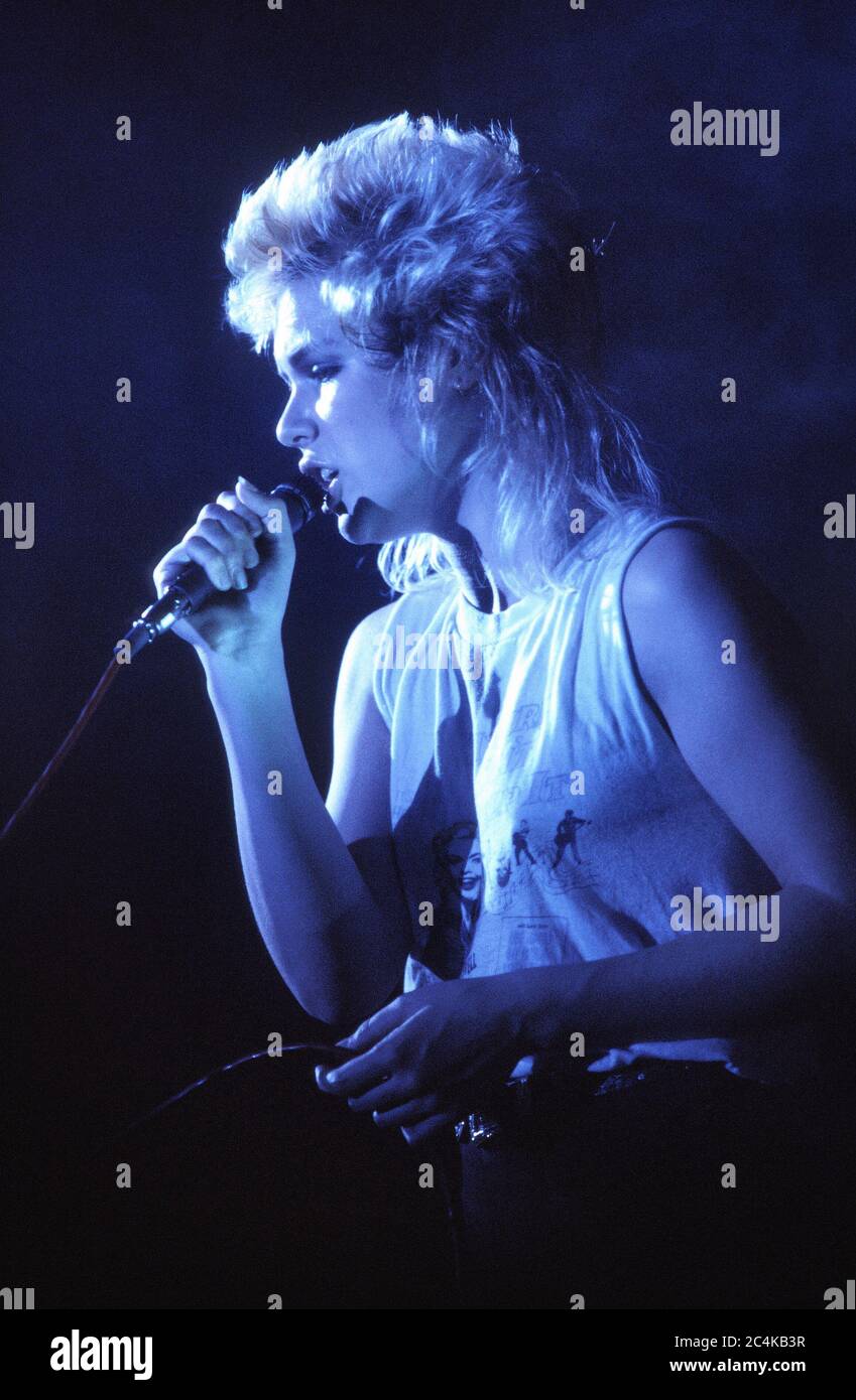 Kim Wilde en concierto 1983 Foto de stock