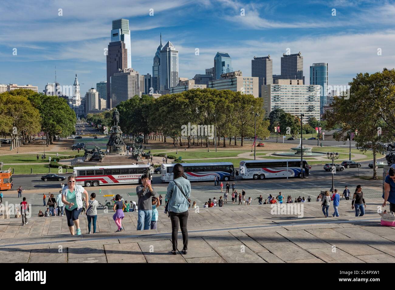 Vista del centro de Filadelfia desde los pasos del Museo de Arte Foto de stock