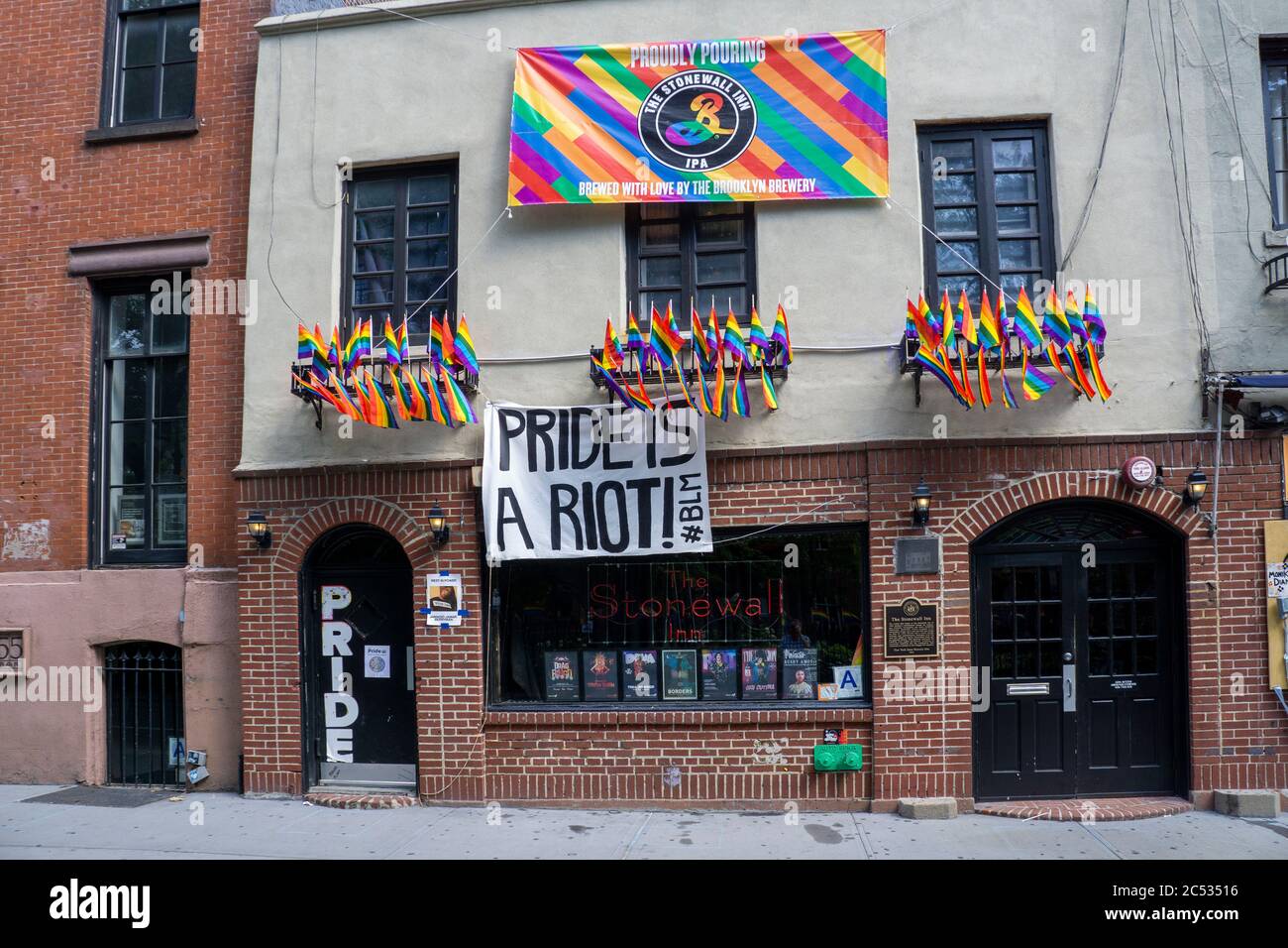 Stonewall Inn, Christopher Street, Nueva York, Nueva York, Estados Unidos Foto de stock
