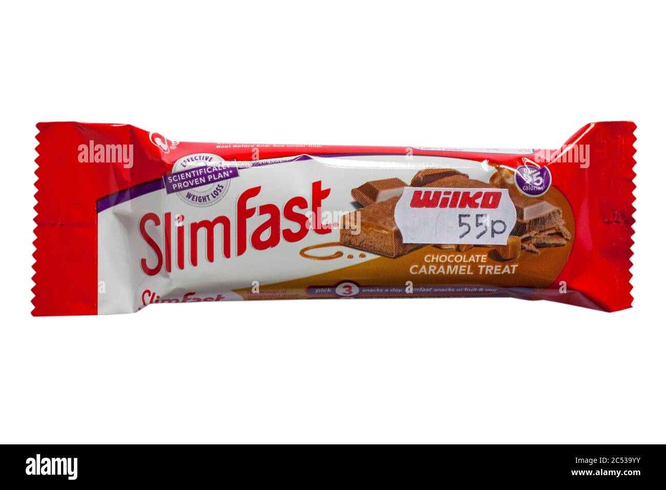 SlimFast chocolate caramelo tratar aislado sobre fondo blanco - leche  chocolate recubierto de turrón suave y caramelo snack bar Fotografía de  stock - Alamy