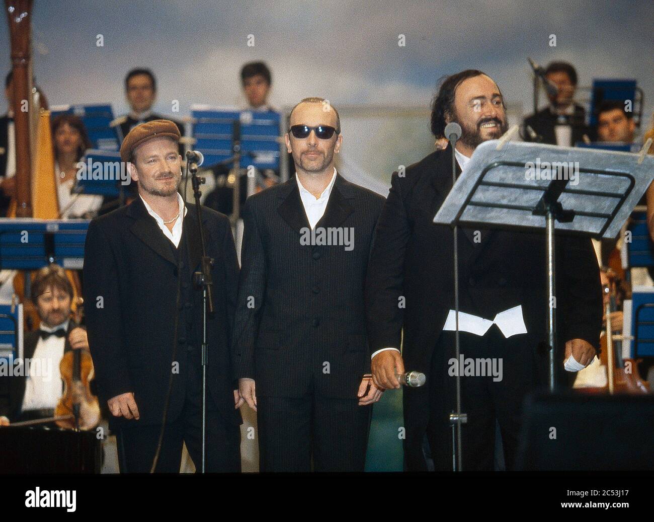 Luciano pavarotti spice girls fotografías e imágenes de alta resolución