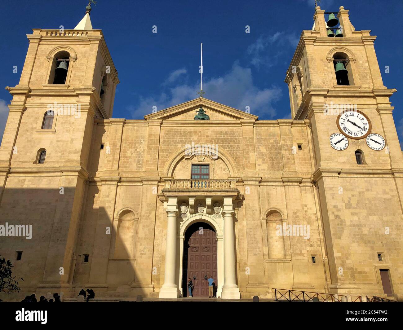 Iglesia católica en la Valeta Foto de stock