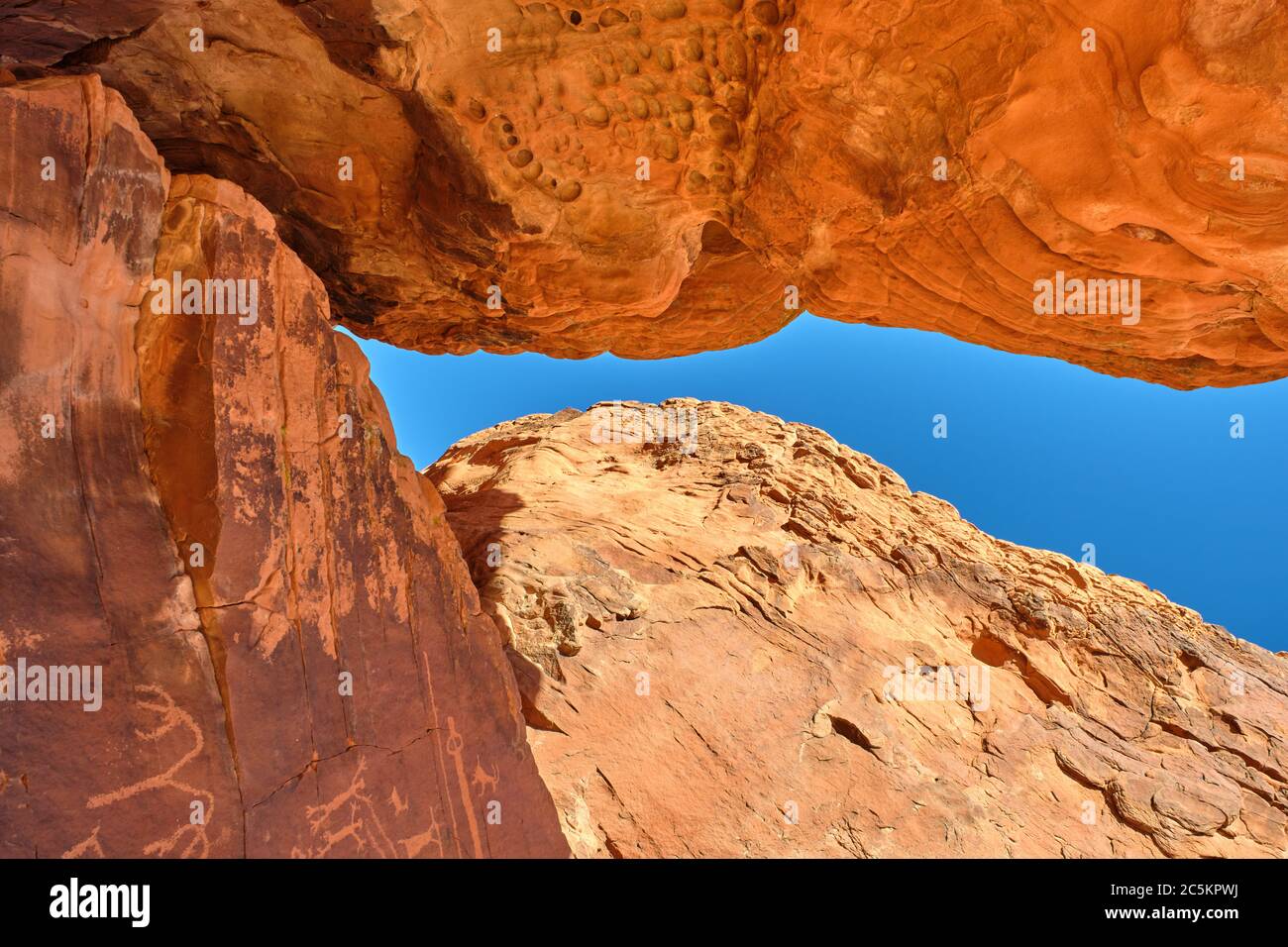 Formaciones rocosas en el Parque Estatal Valley of Fire, Nevada, EE.UU Foto de stock