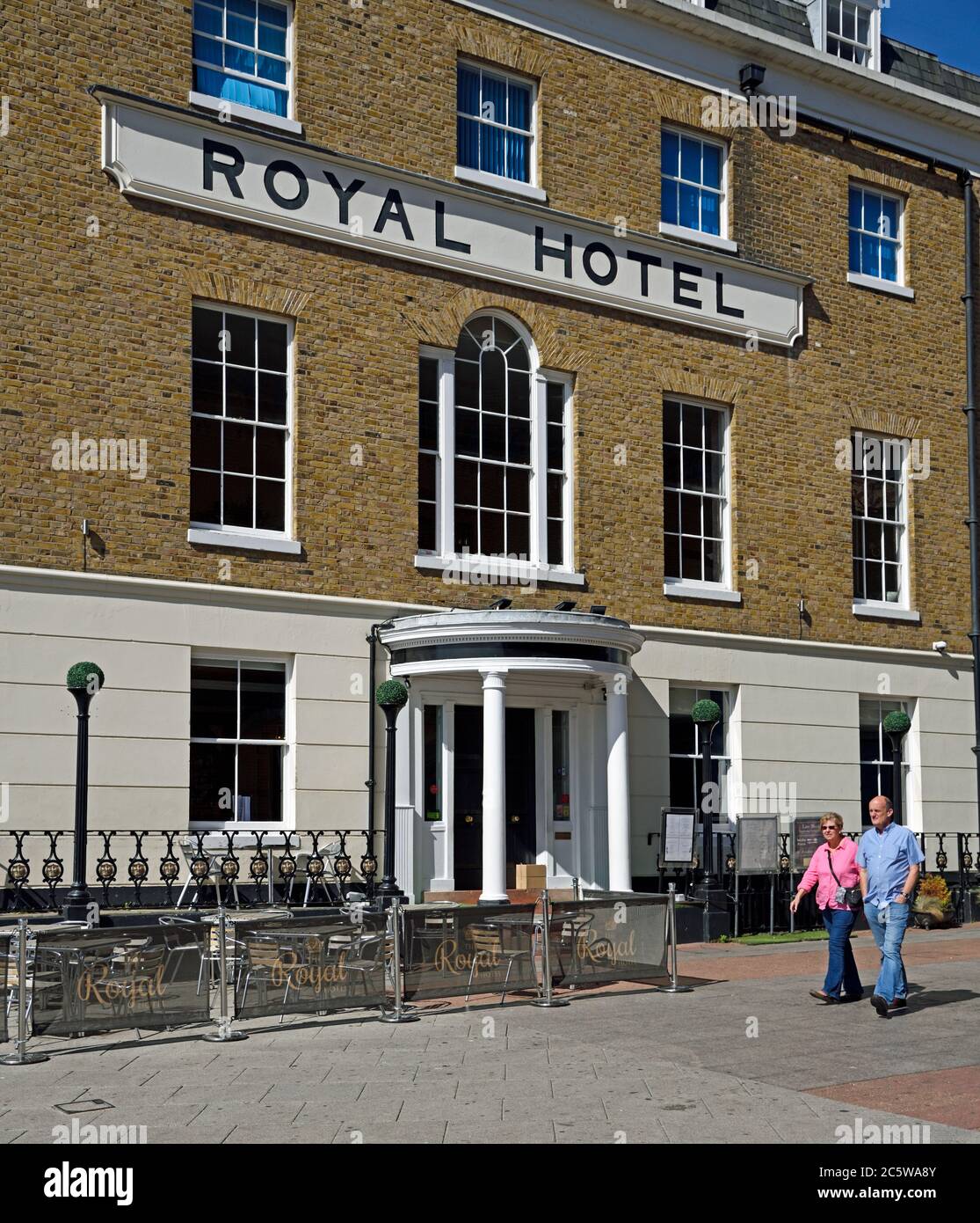 El Royal Hotel en Southend on sea. Lady Hamilton celebró una pelota aquí para Nelson. El Príncipe Arturo y la Emperatriz de Francia se alojaron aquí. Foto de stock