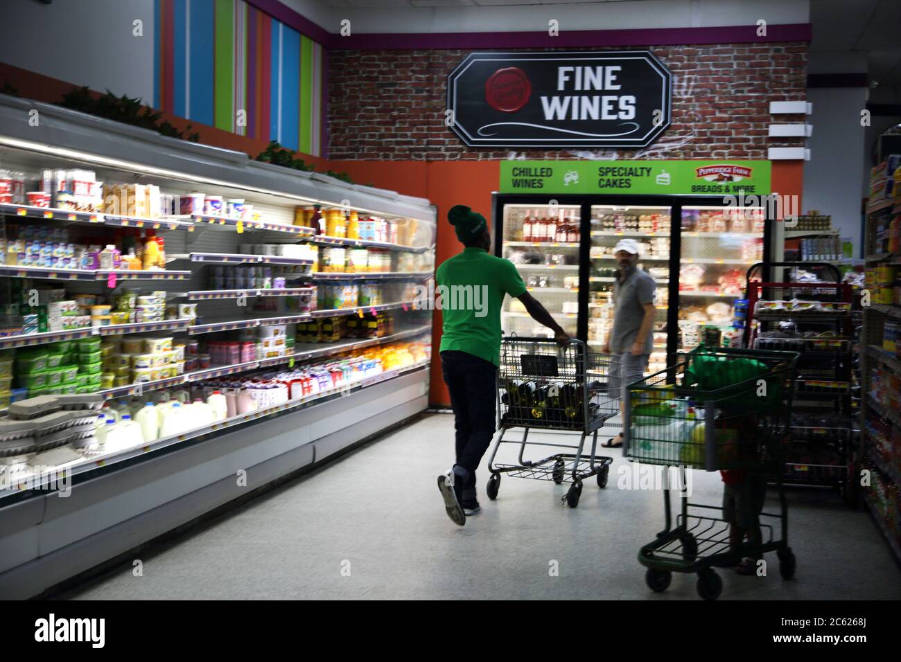 St Grenada Esplanade Mall Supermarket de valor Real Compras de