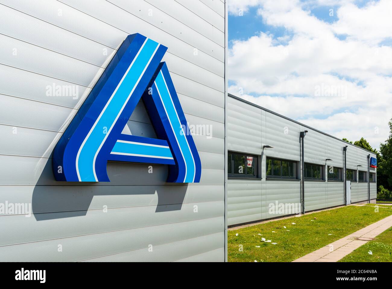 Aldi Eigenschreibweise Aldi Steht Fur Albrecht Diskont Bezeichnet Die Beiden Discount Einzelhandelsketten Aldi Nord Und Aldi Sud Fotografia De Stock Alamy