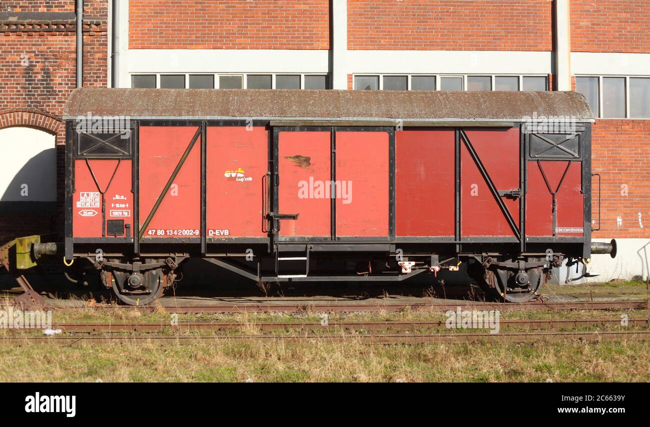 Carros de caja fotografías e imágenes de alta resolución Alamy