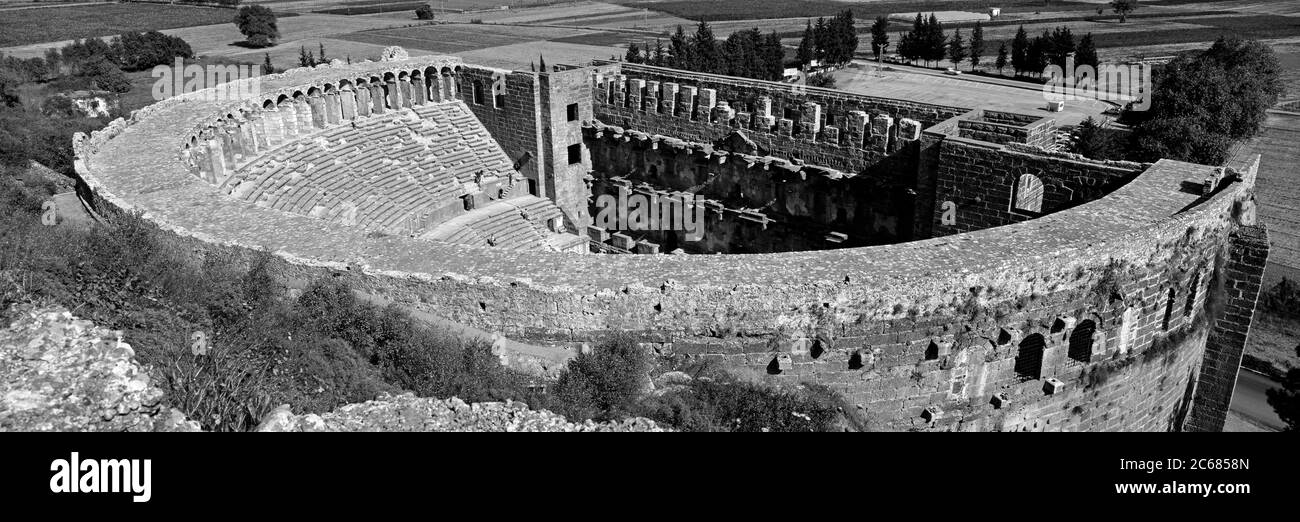Vista de gran angular del Anfiteatro Aspendos, Aspendos, Provincia de Antalya, Turquía Foto de stock