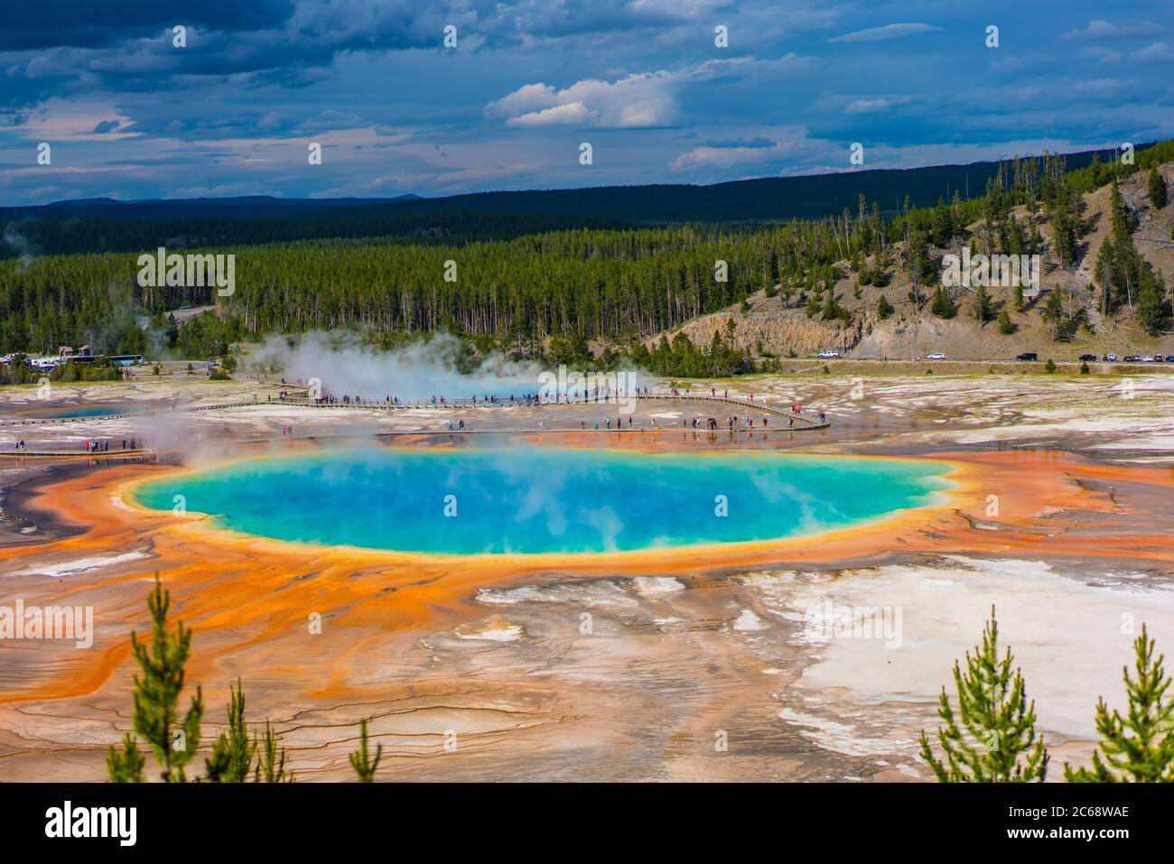 La fuente termal Grand Prismatic en el Parque Nacional Yellowstone, en Wyoming. Foto de stock