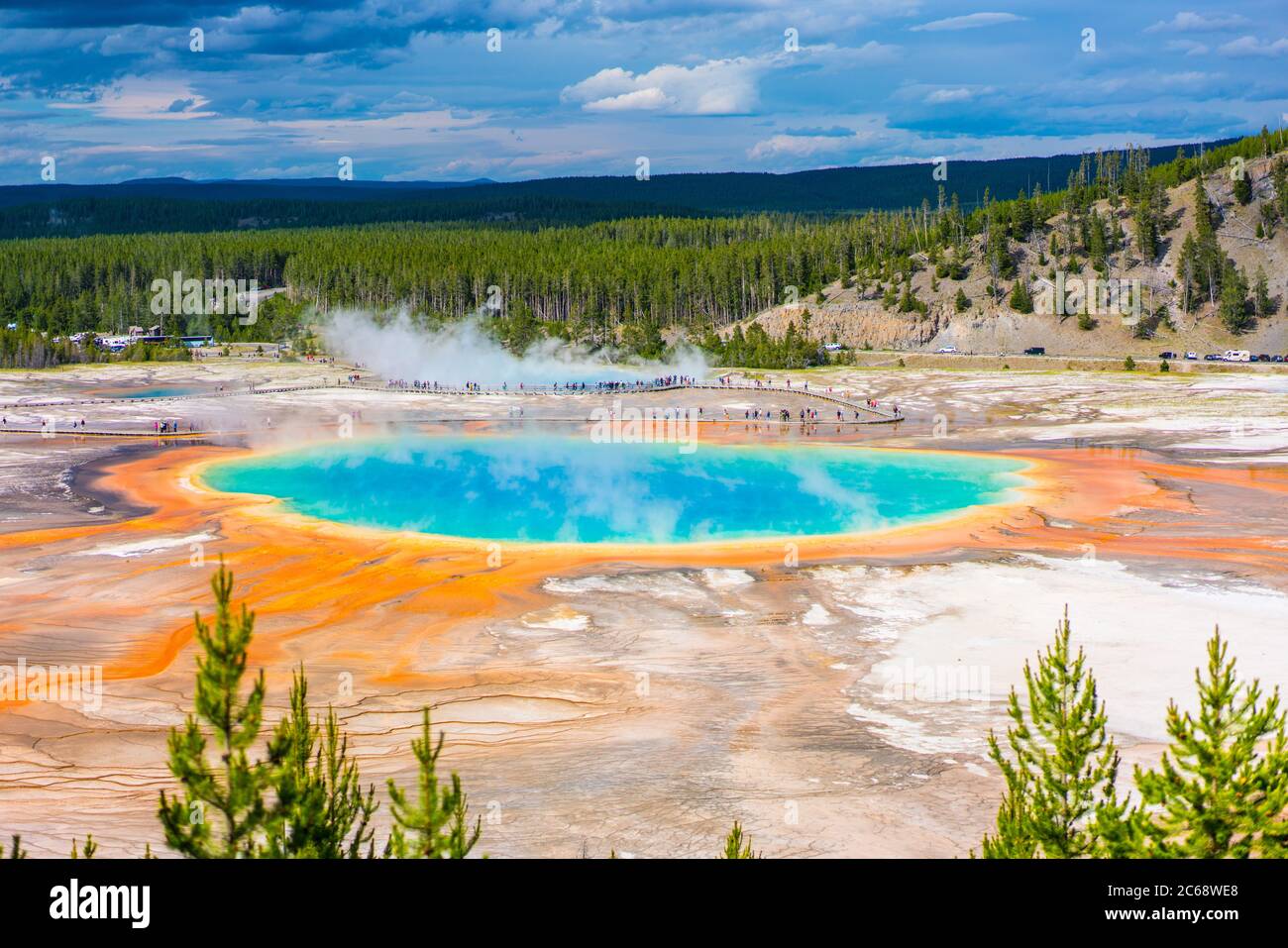 La fuente termal Grand Prismatic en el Parque Nacional Yellowstone, en Wyoming. Foto de stock