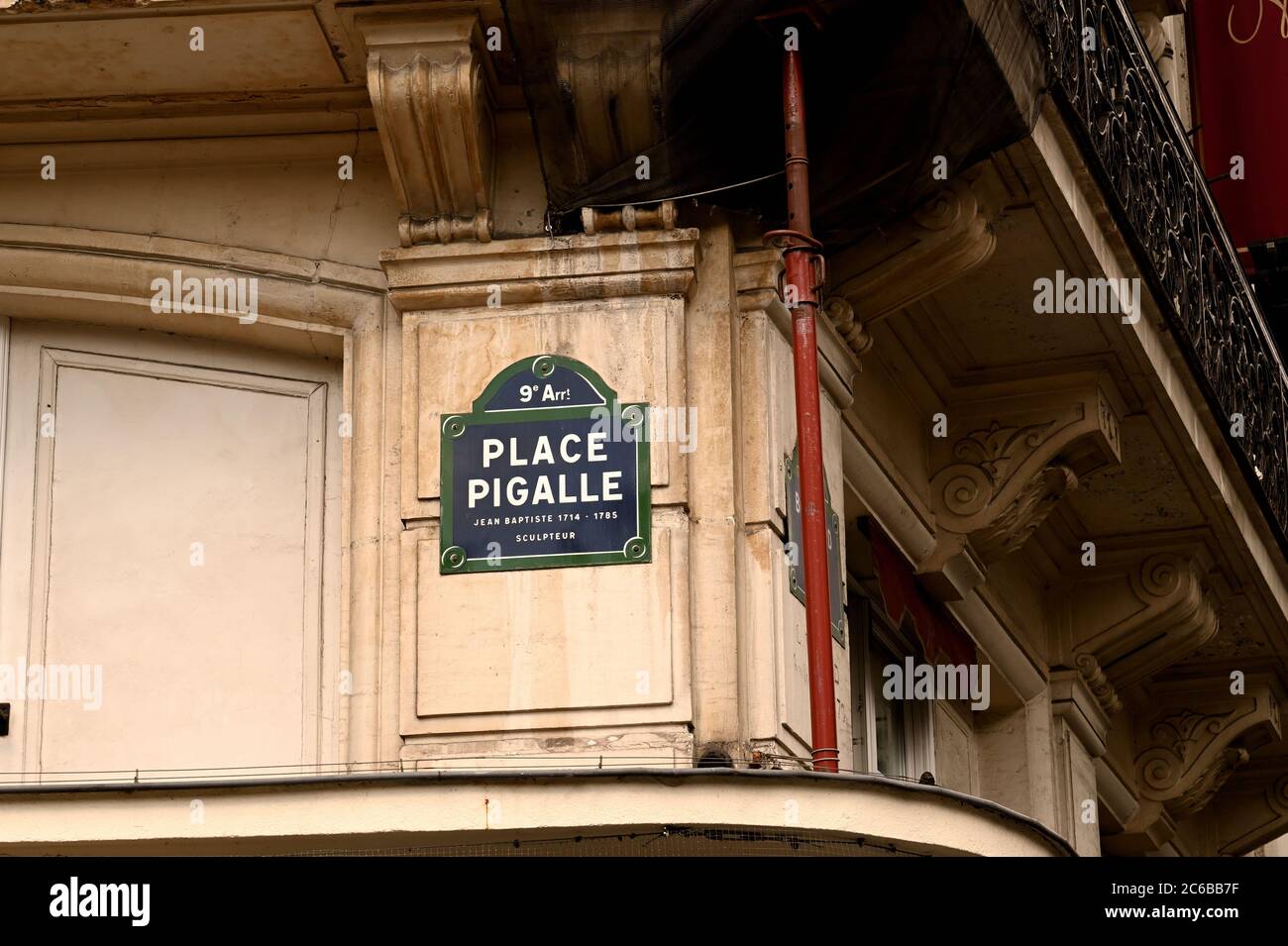 Lugar famoso en París, conocido por la vida nocturna caliente Foto de stock