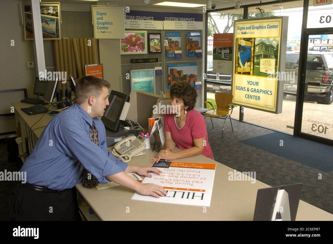Fedex kinkos fotografías e imágenes de alta resolución Alamy