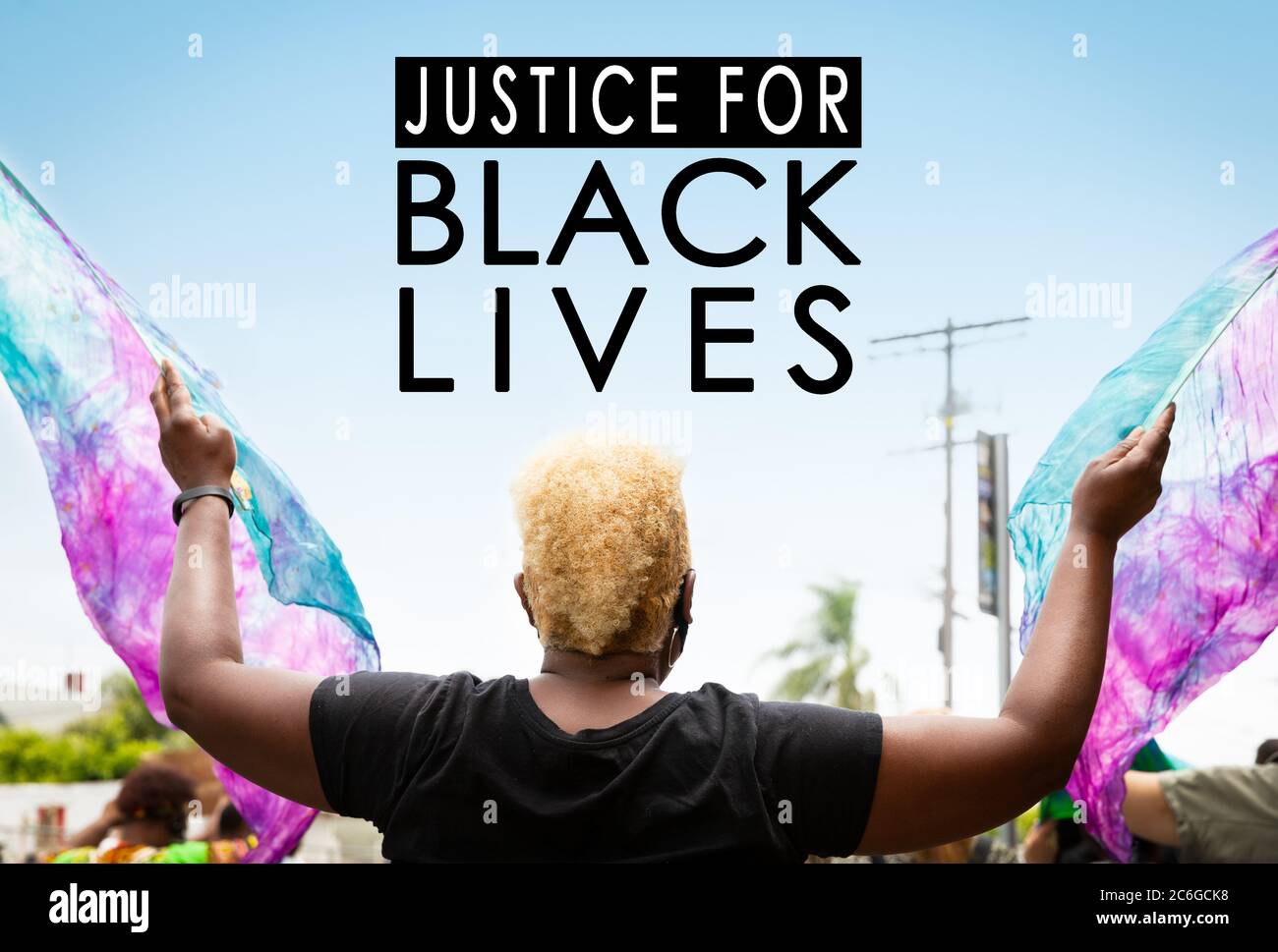 Manifestantes que llevan carteles en Black Lives protesta o Rally Foto de stock