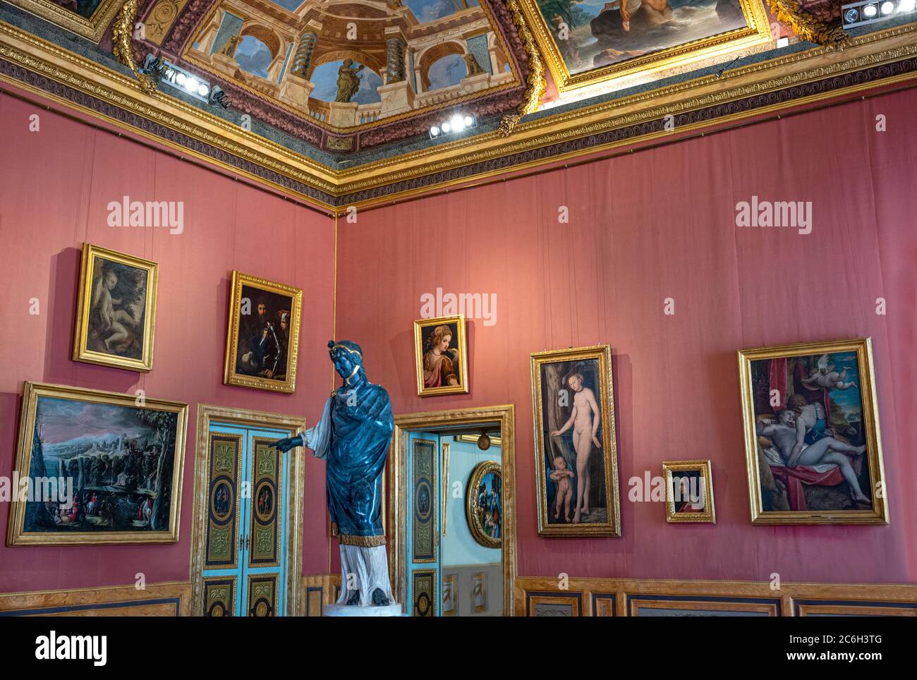 La Habitacion De Hercules Fotos E Imagenes De Stock Alamy