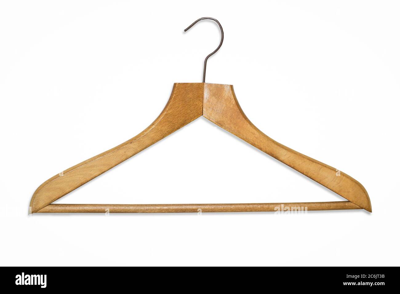 Percha de madera con gancho metálico aislada sobre fondo blanco Foto de stock