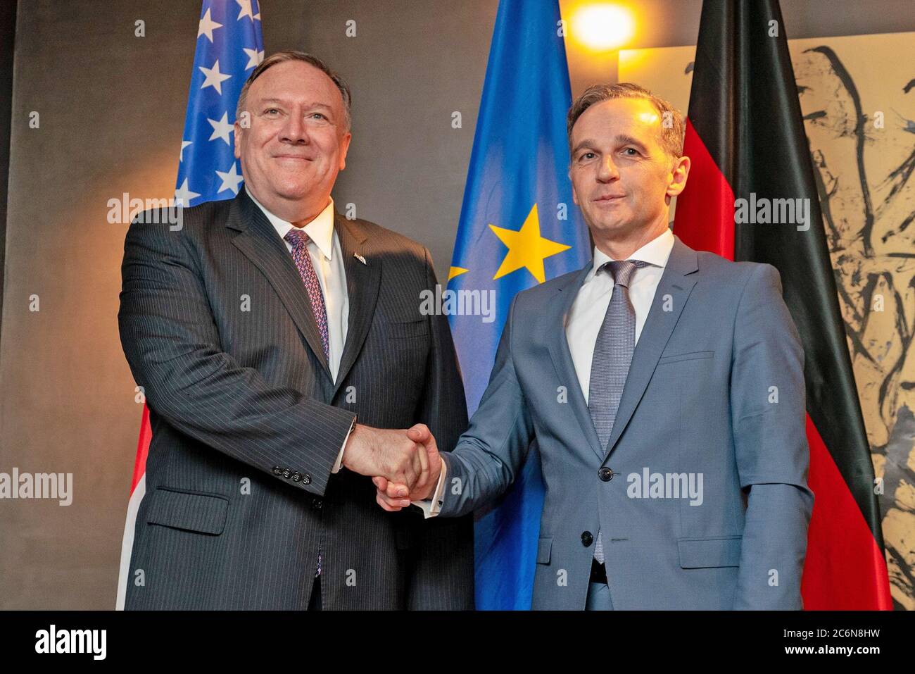 El Secretario de Estado de los Estados Unidos, Michael R. Pompeo, se reúne con el Ministro de Asuntos Exteriores alemán Heiko Maas en Munich, Alemania, el 14 de febrero de 2020 Foto de stock