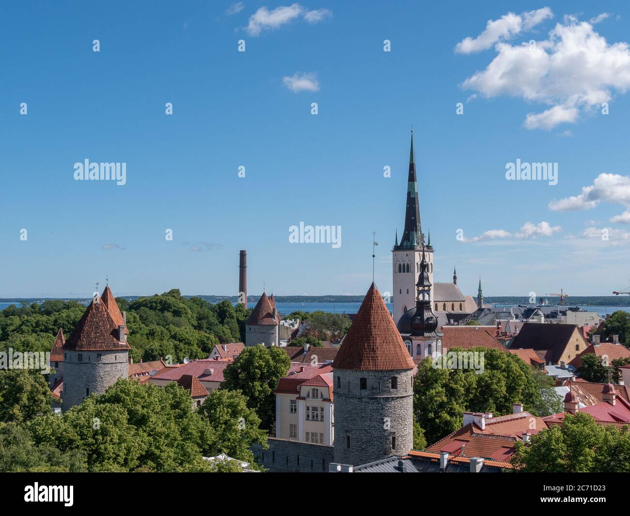 Vista aérea de la ciudad Tallin Estonia distrito de ...