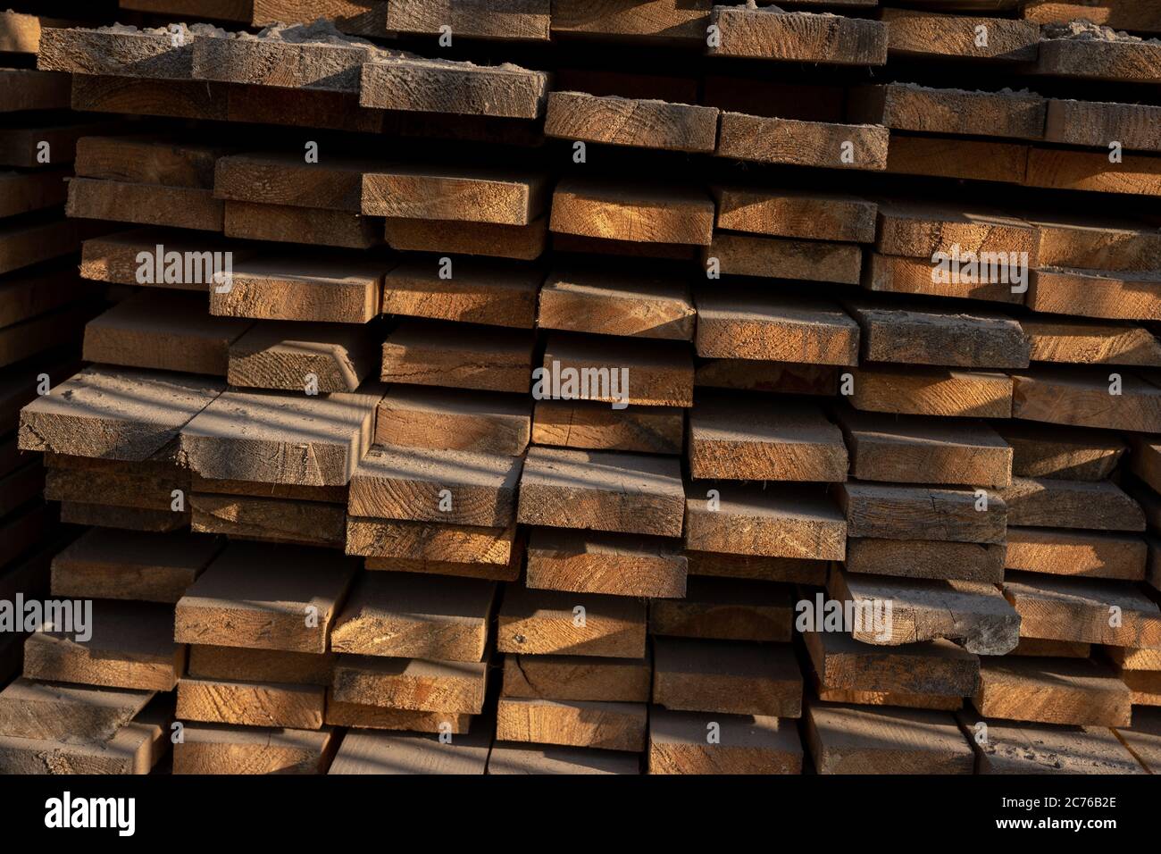 Tablas de madera, madera aserrada, madera industrial, madera aserrada