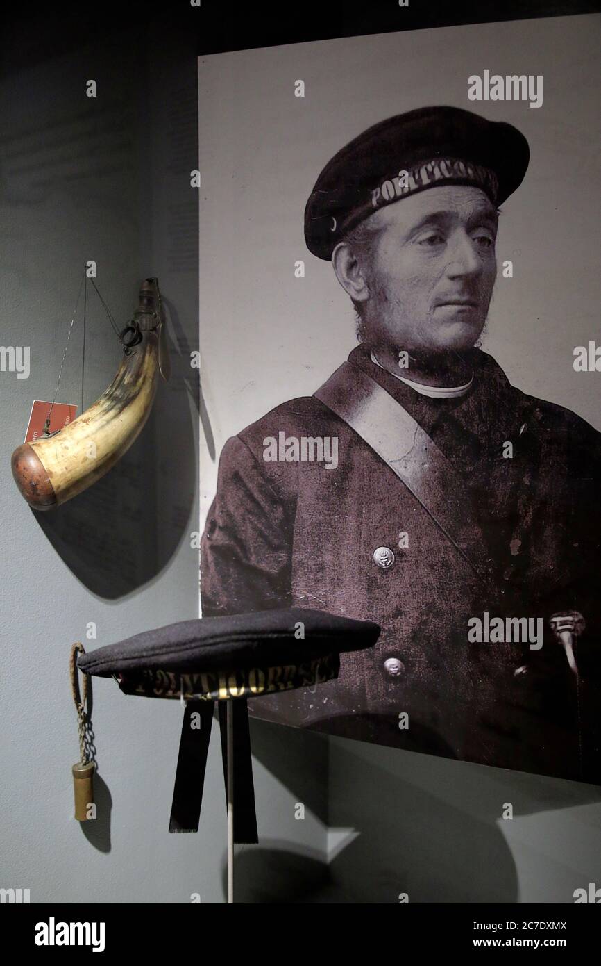 Fotografía de un policía de las Islas Feroe que se muestra en la exposición de la historia de las fuerzas del orden público locales.Museo Nacional de las Islas Feroe.Torshavn.Streymoy.Islas Feroe.Territorio de Dinamarca Foto de stock