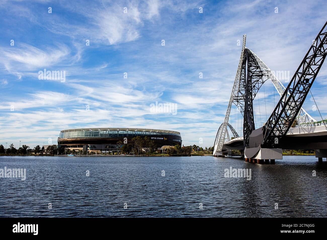 El puente Matagarup al estadio de Perth también conocido como Optus