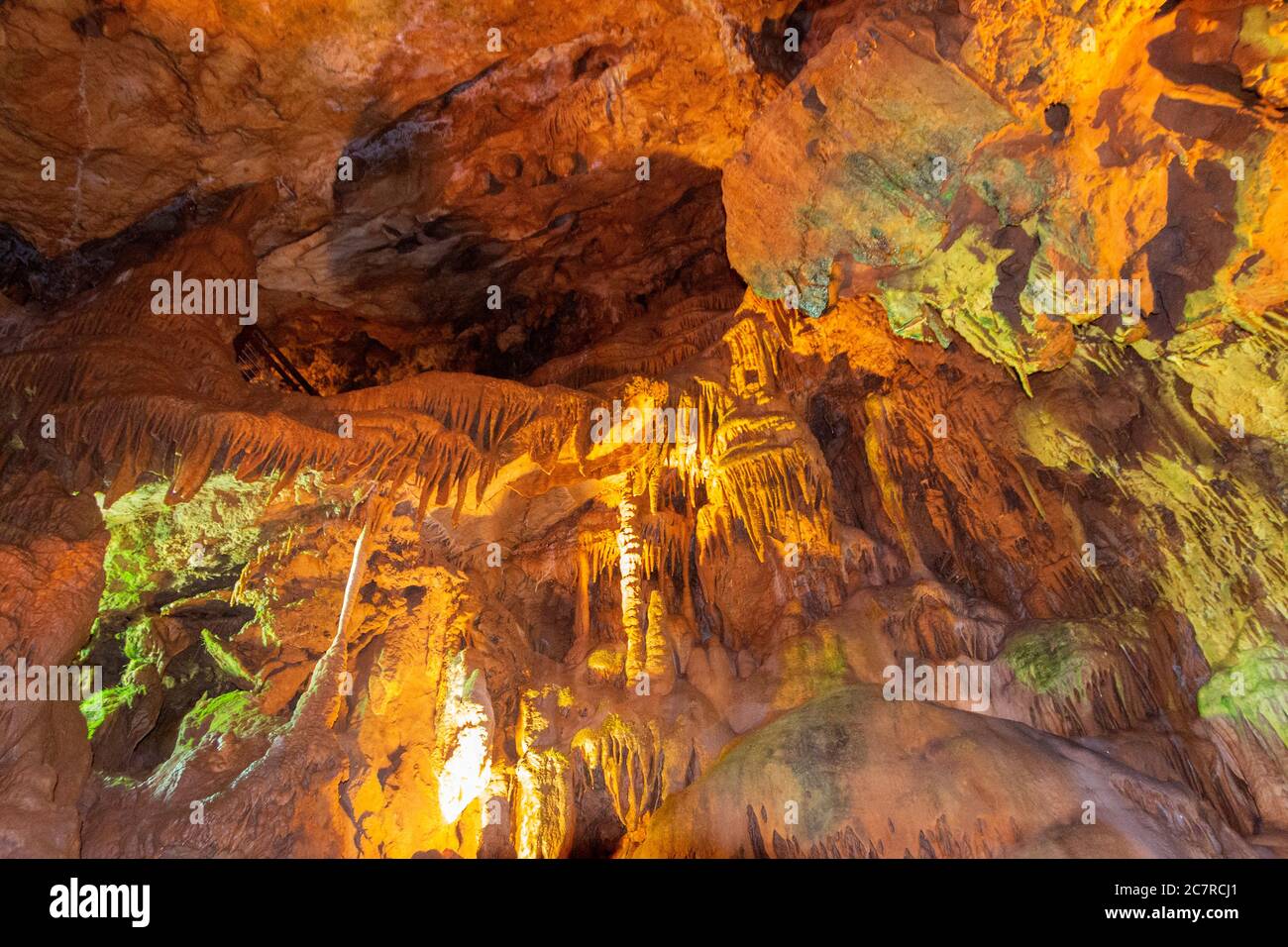 Se estima que la cueva tiene 80 millones de años. El símbolo de la cueva es una estalagmita masiva, 20 m (66 pies) de altura y 12 m (39 pies) de ancho - imagen Foto de stock