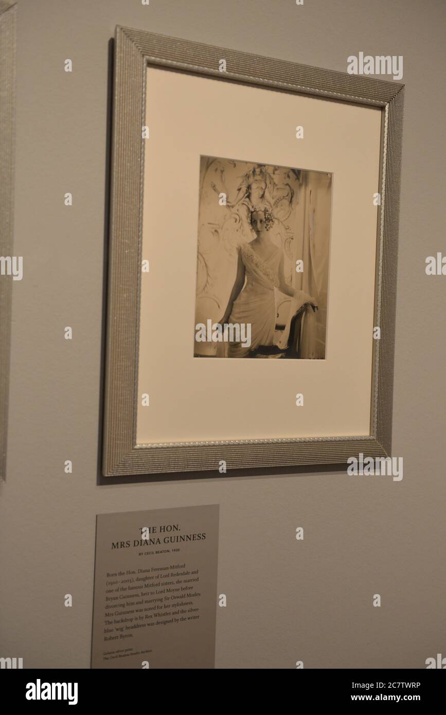 Cecil Beaton; s Bright Young Things National Portrait Gallery 12 de marzo de 2020 - 7 de marzo. Junio 2020 Foto de stock