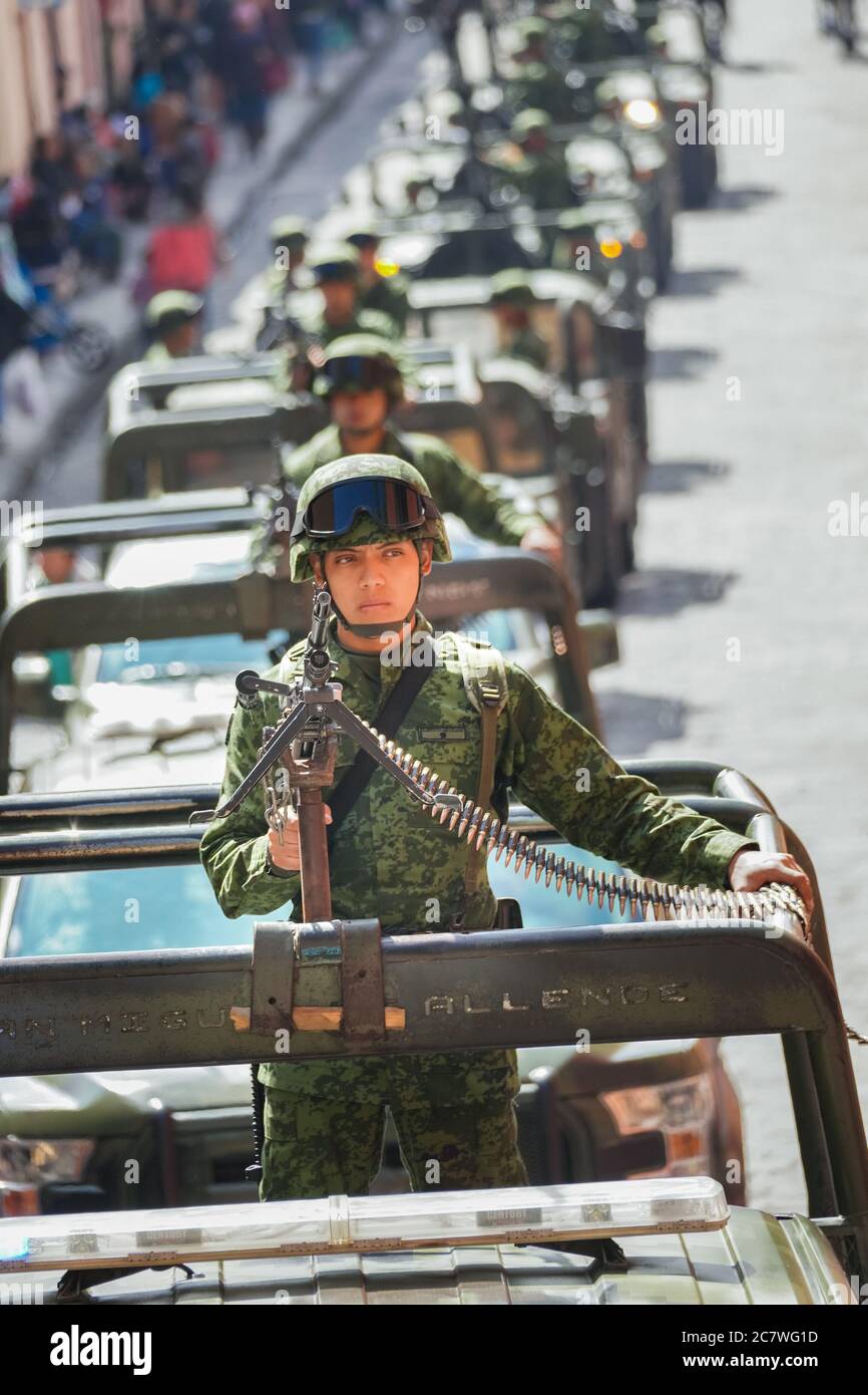 Disfraces Uniforme Militar Fotos e Imágenes de stock - Alamy