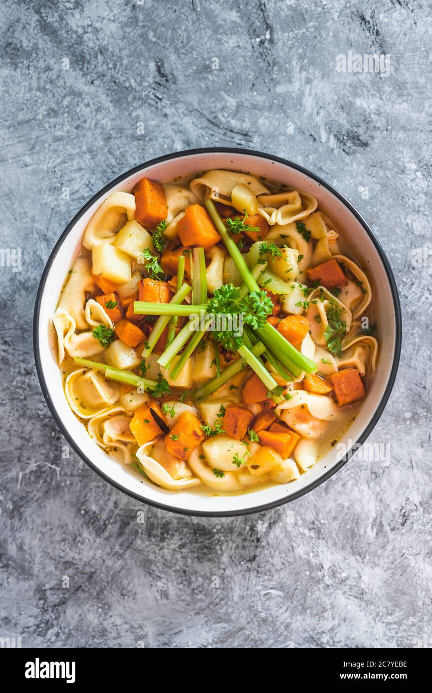 concepto de recetas saludables de alimentos a base de plantas, pasta